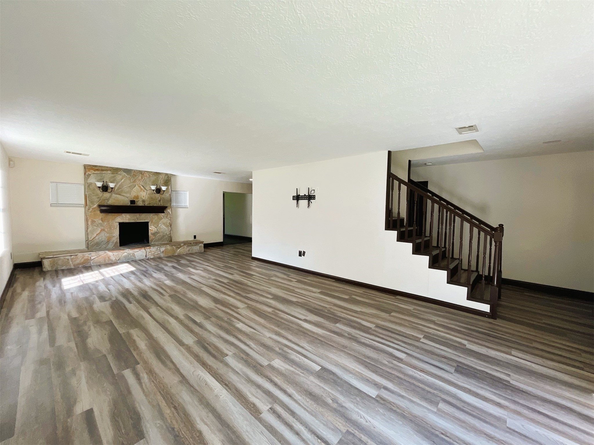3112 Timber Lane, Dickinson, TX 77539