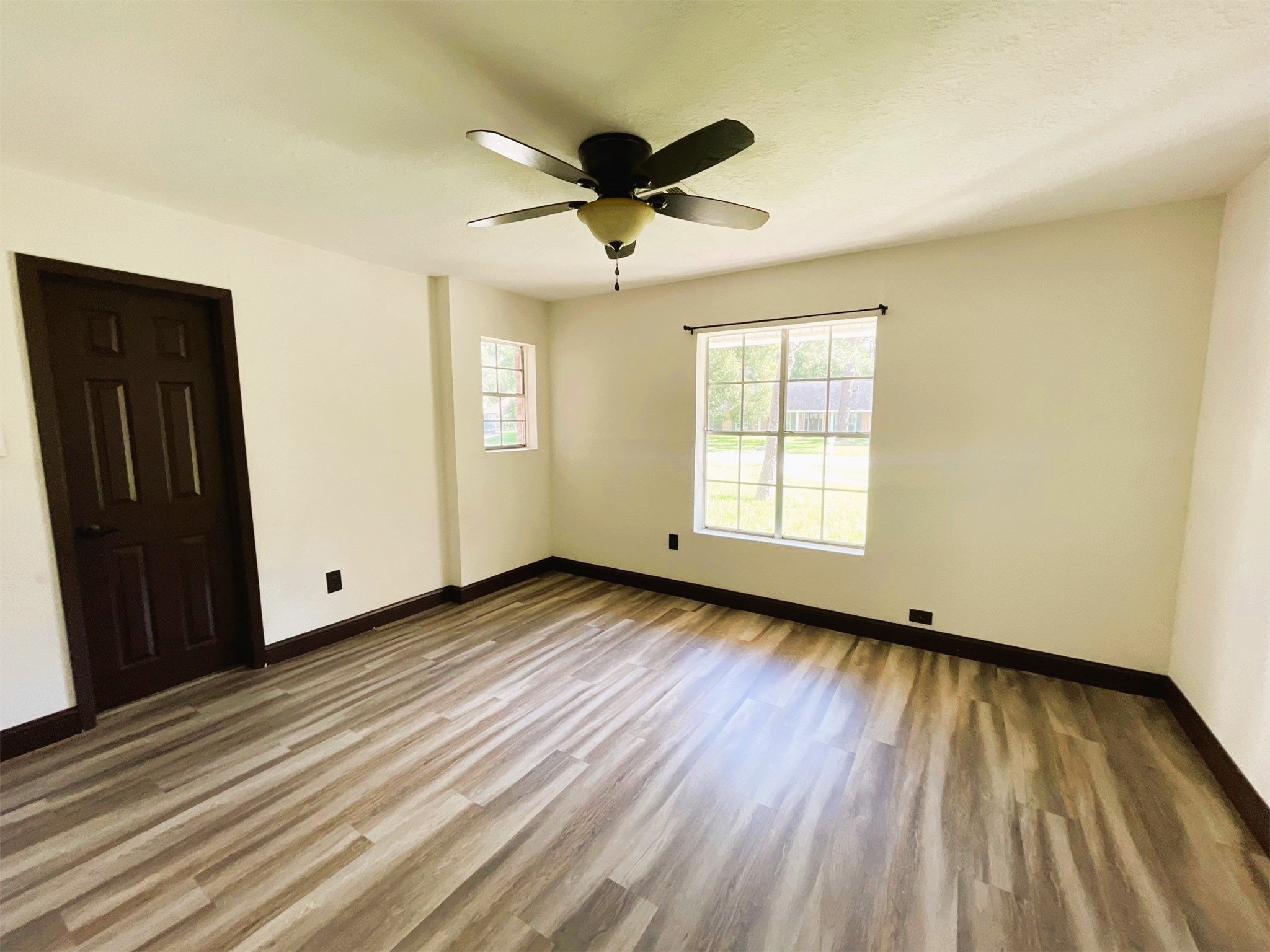 3112 Timber Lane, Dickinson, TX 77539