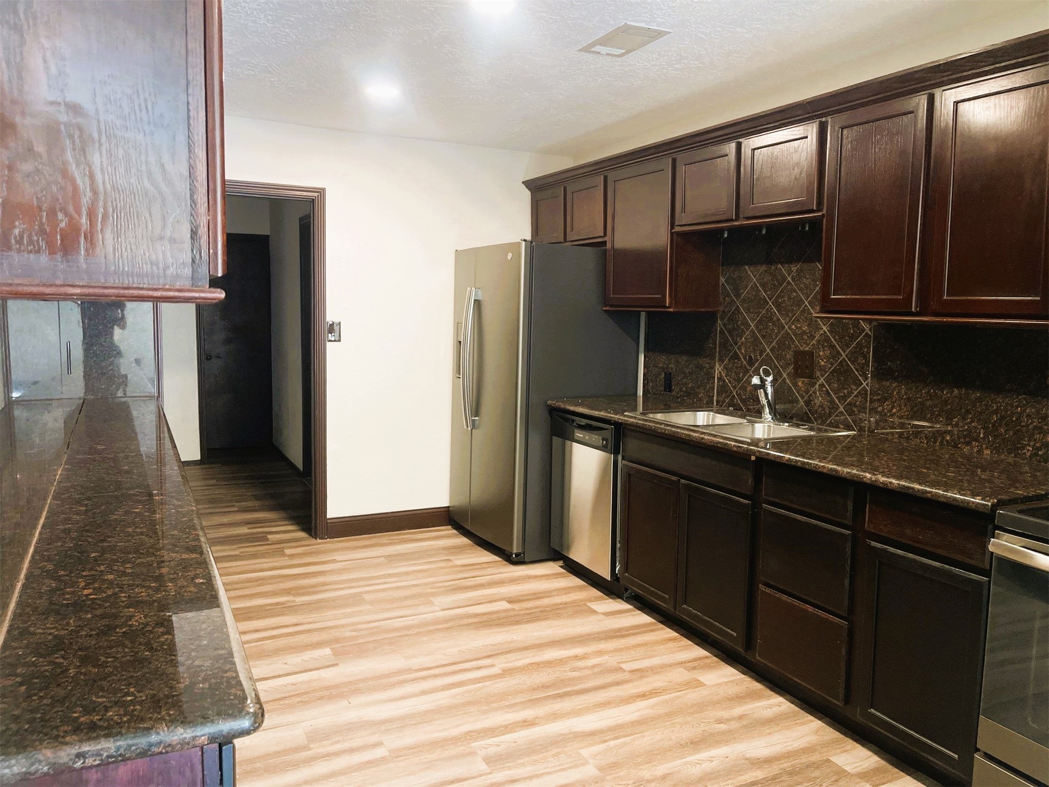 3112 Timber Lane, Dickinson, TX 77539