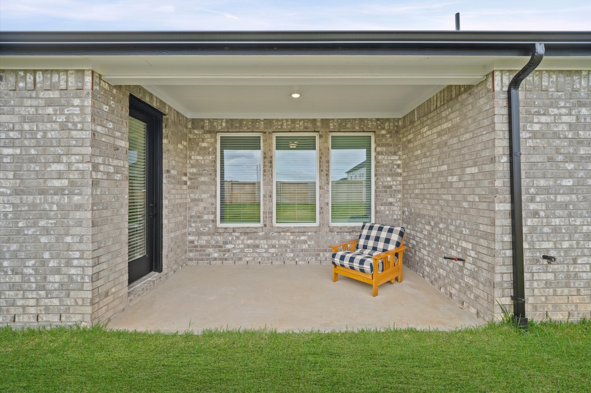 2307 Poseidon Street, League City, TX 77573