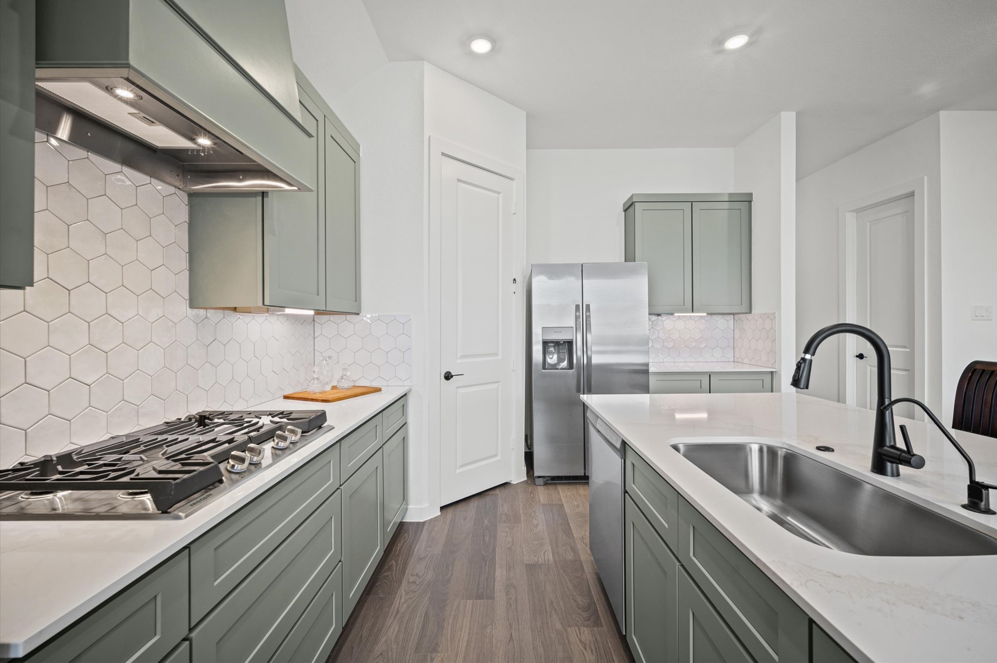 2307 Poseidon Street, League City, TX 77573