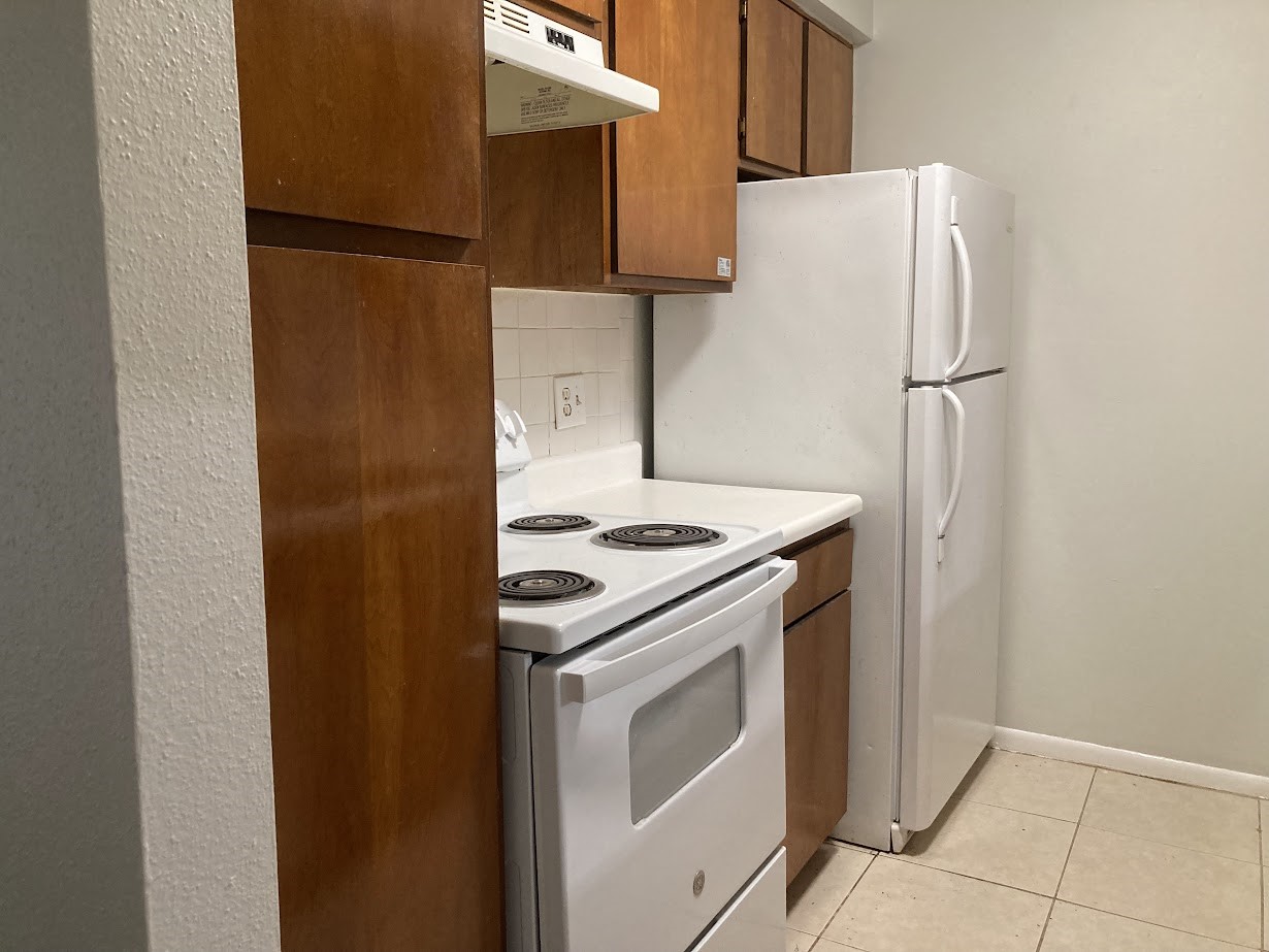3075 Walnut Bend Lane, #33, Houston, TX 77042