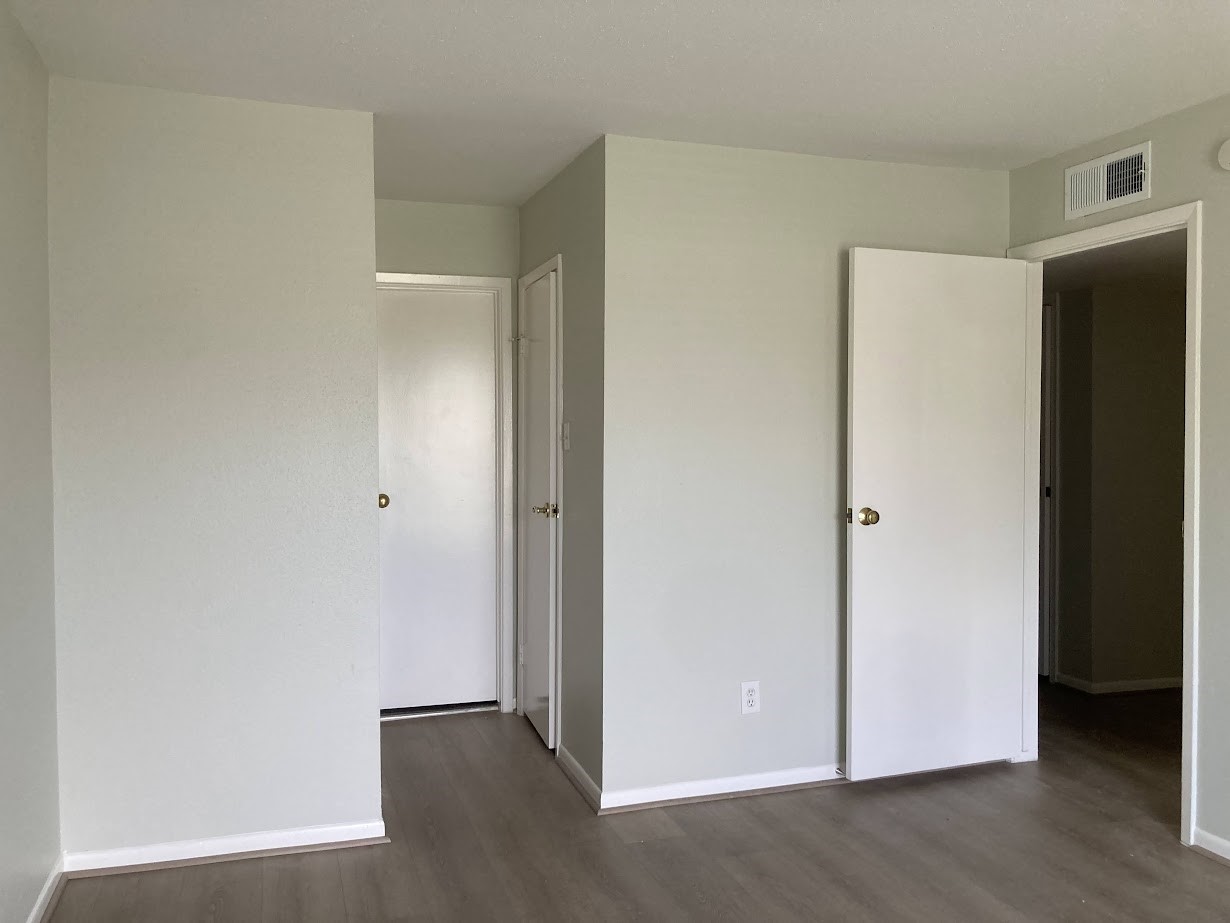 3075 Walnut Bend Lane, #33, Houston, TX 77042