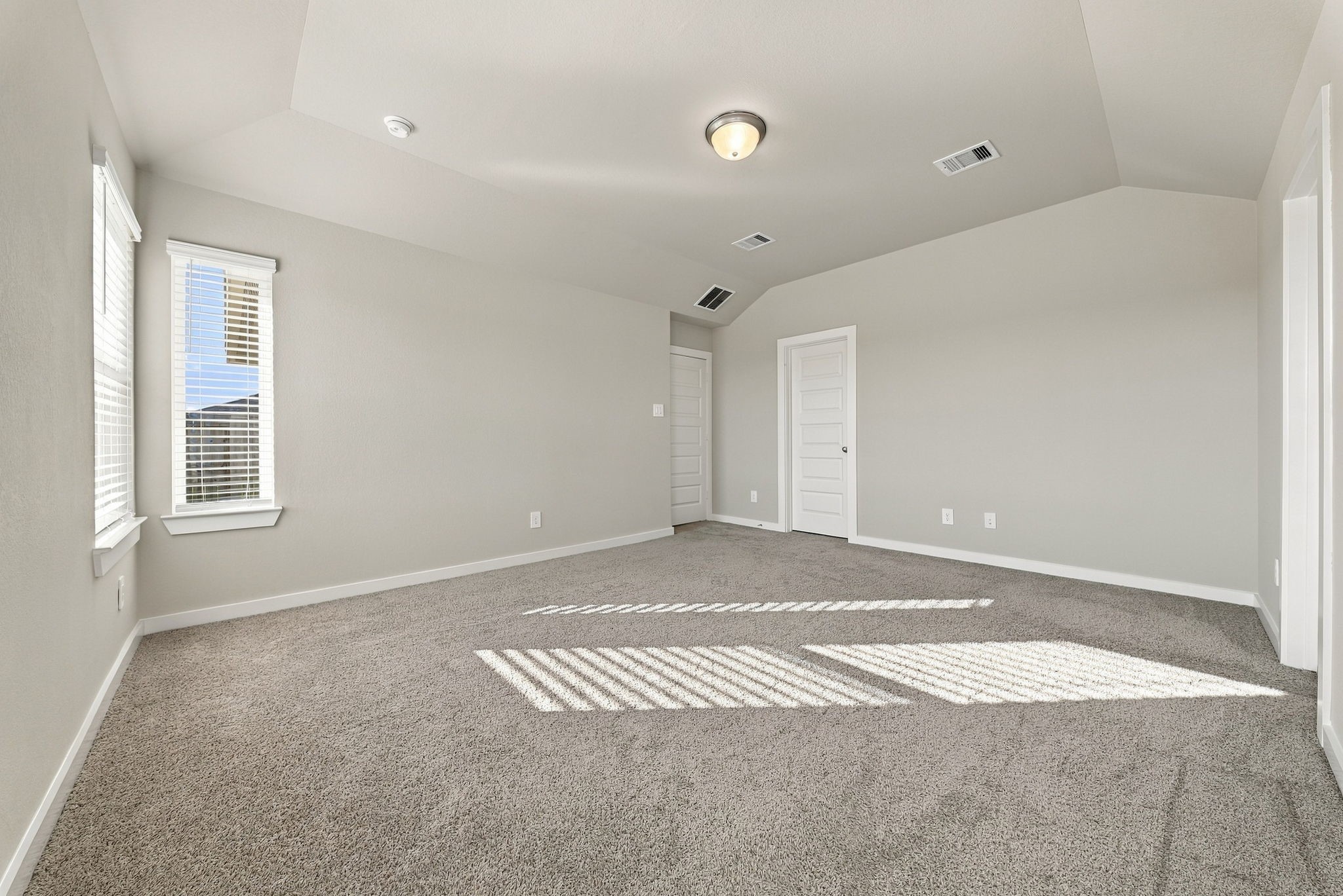 10623 Discovery Lane, Texas City, TX 77591