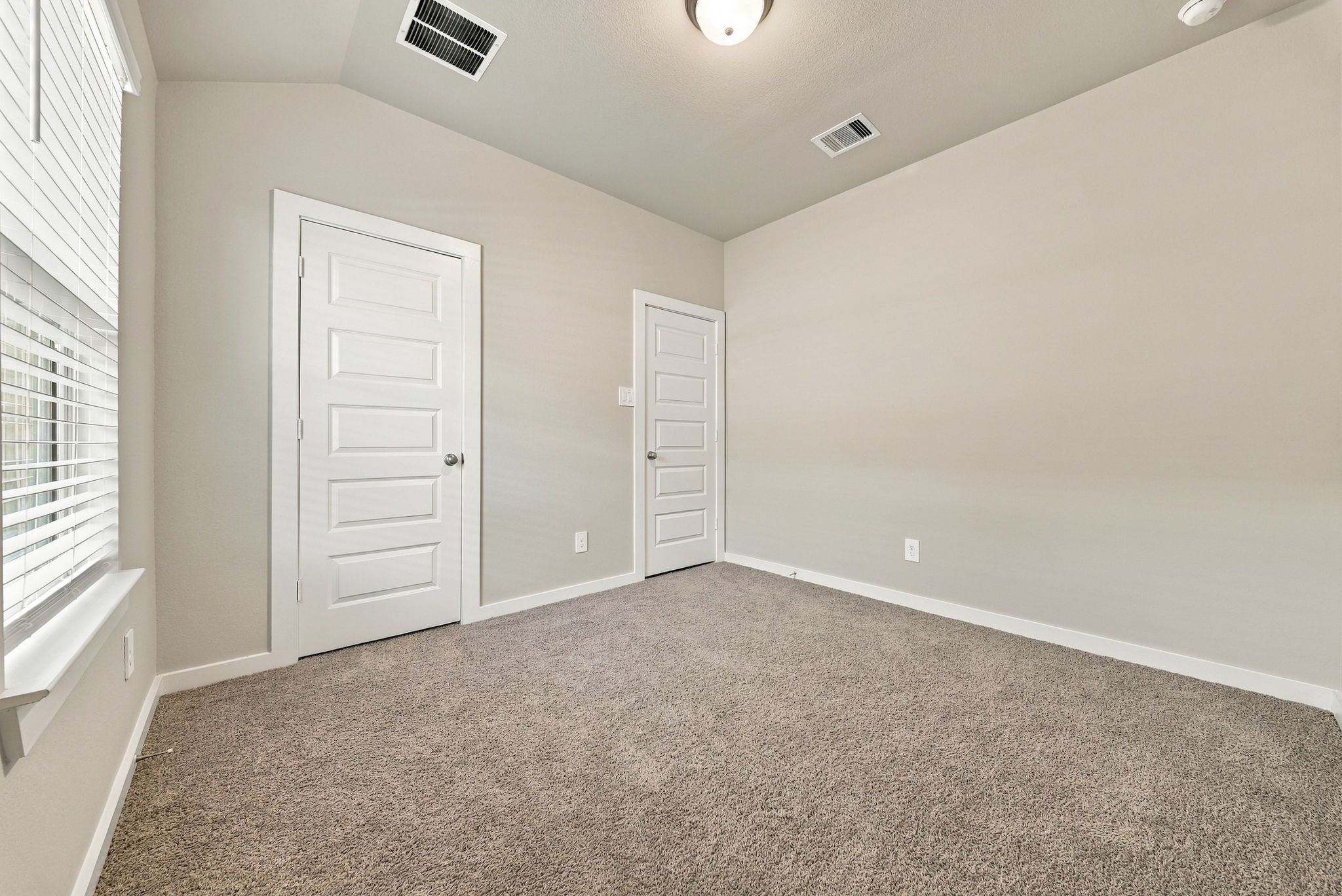 10623 Discovery Lane, Texas City, TX 77591