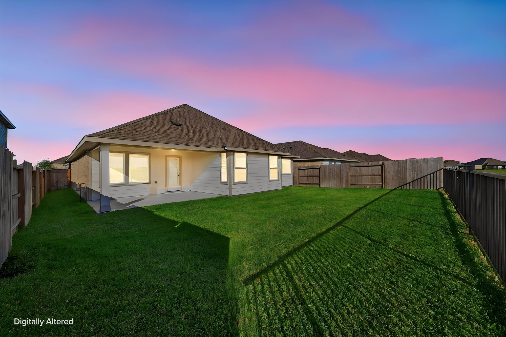 10623 Discovery Lane, Texas City, TX 77591