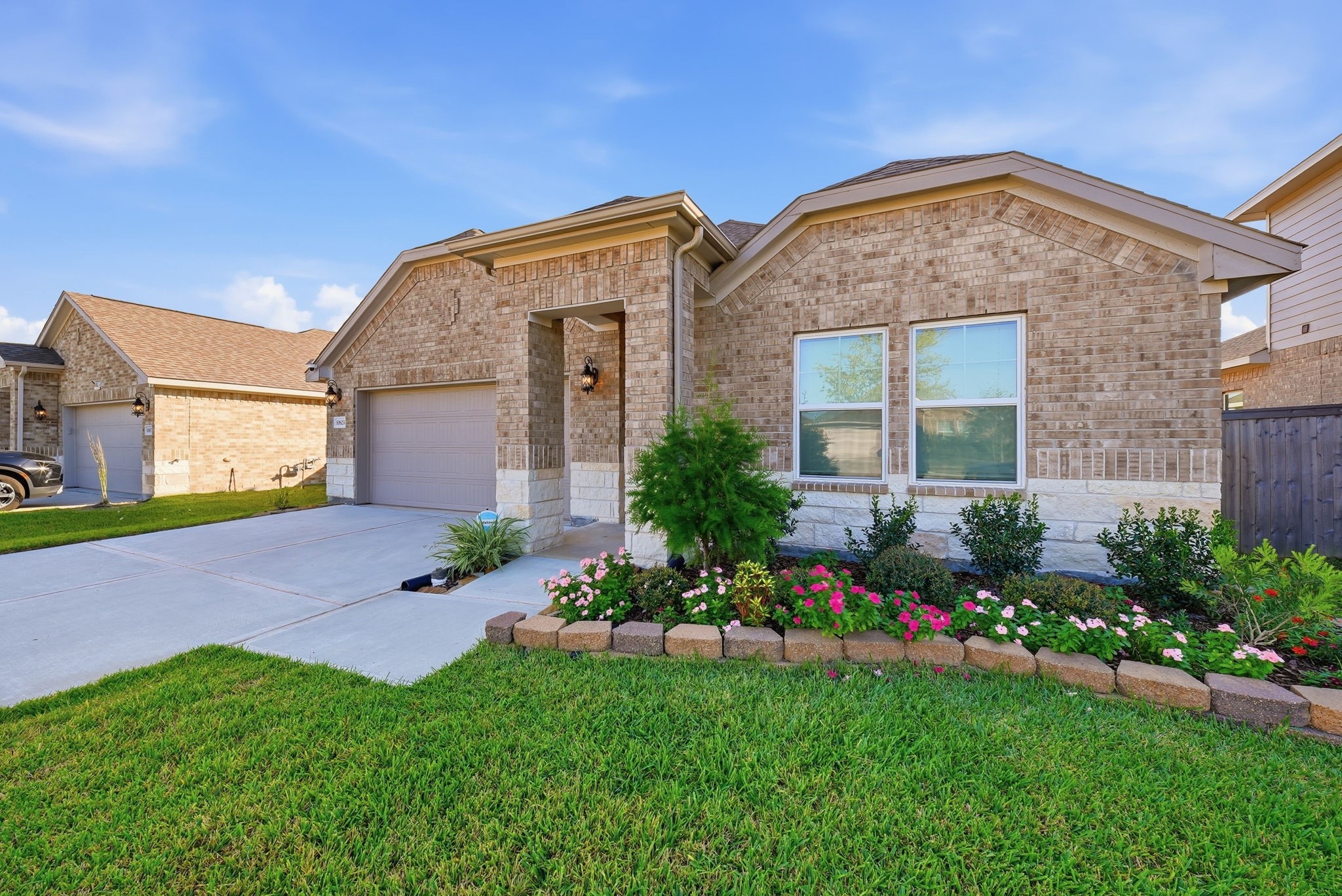 10623 Discovery Lane, Texas City, TX 77591