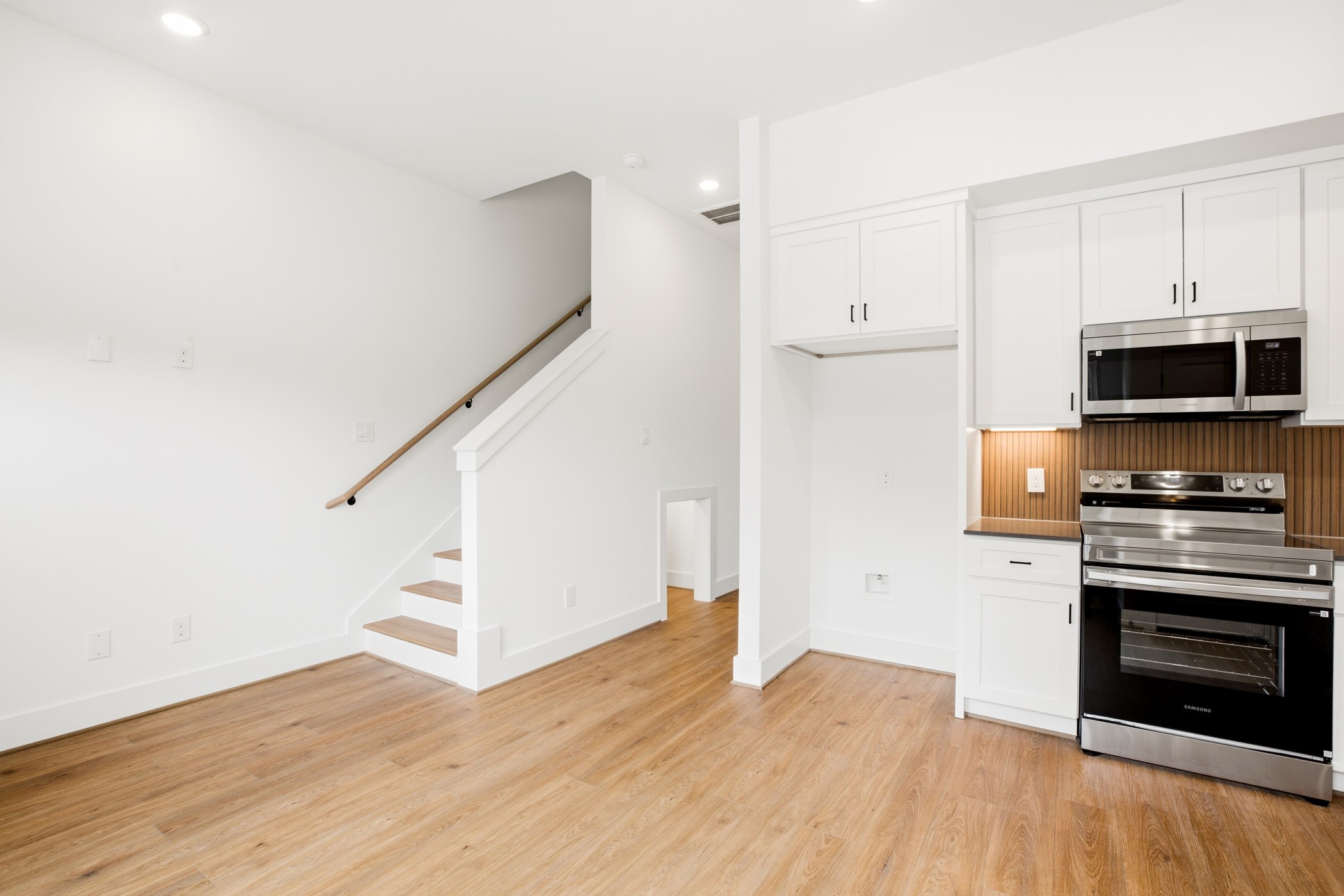 7843 Sunnyhill Street, #A-B, Houston, TX 77088