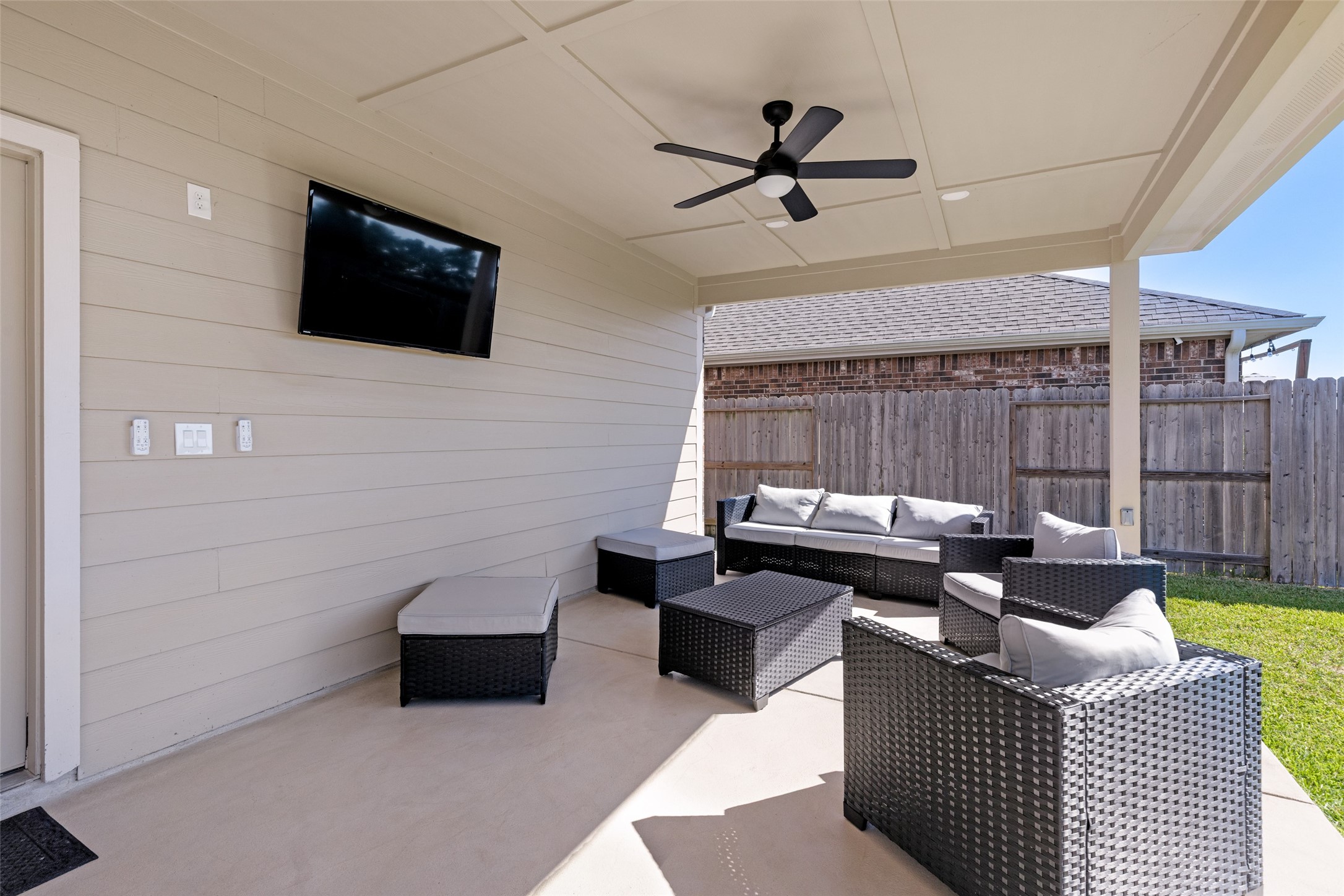 23947 Falling Daylight Drive, Hockley, TX 77447