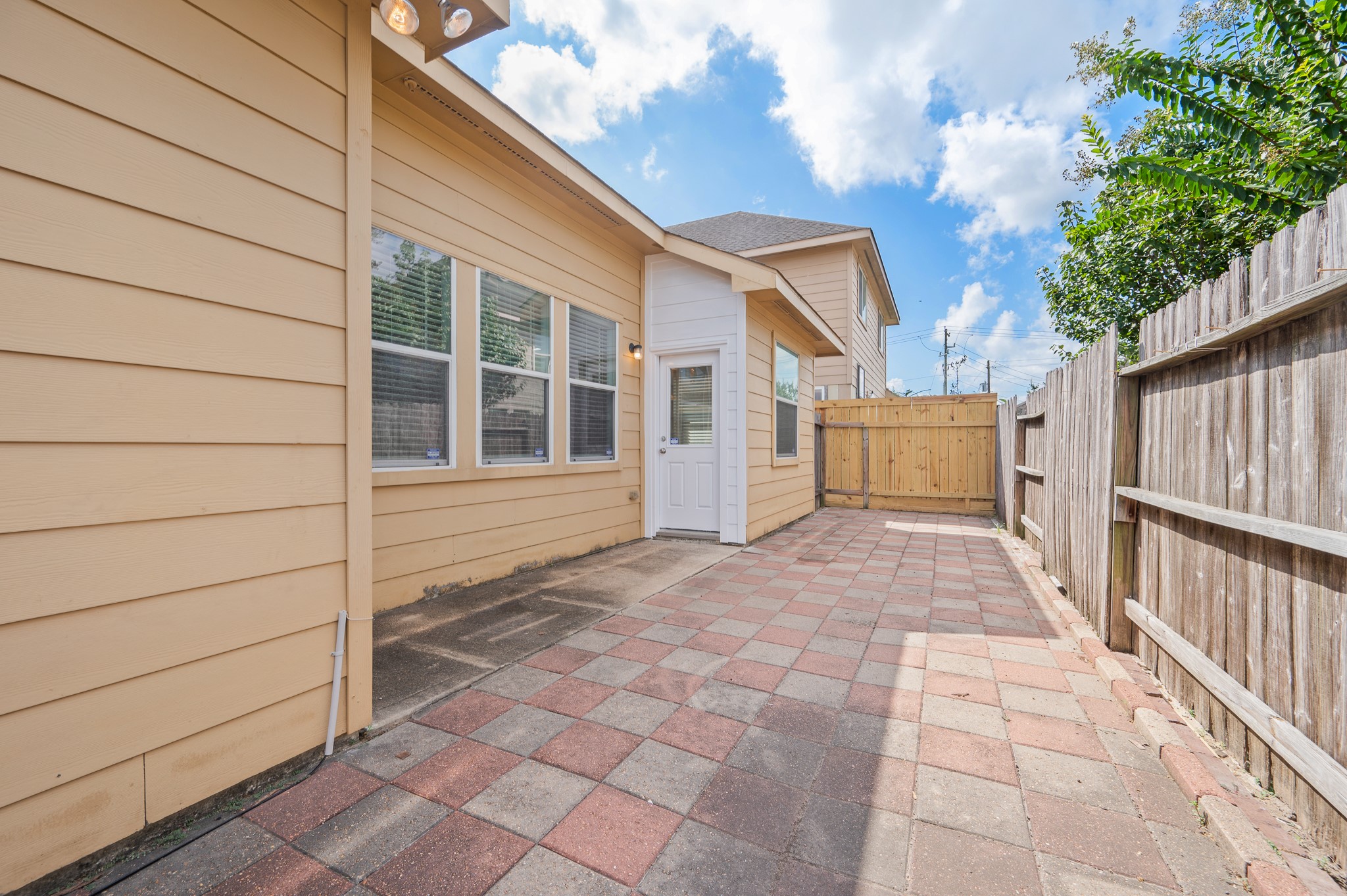 8922 Cedar Mound Lane, Houston, TX 77083