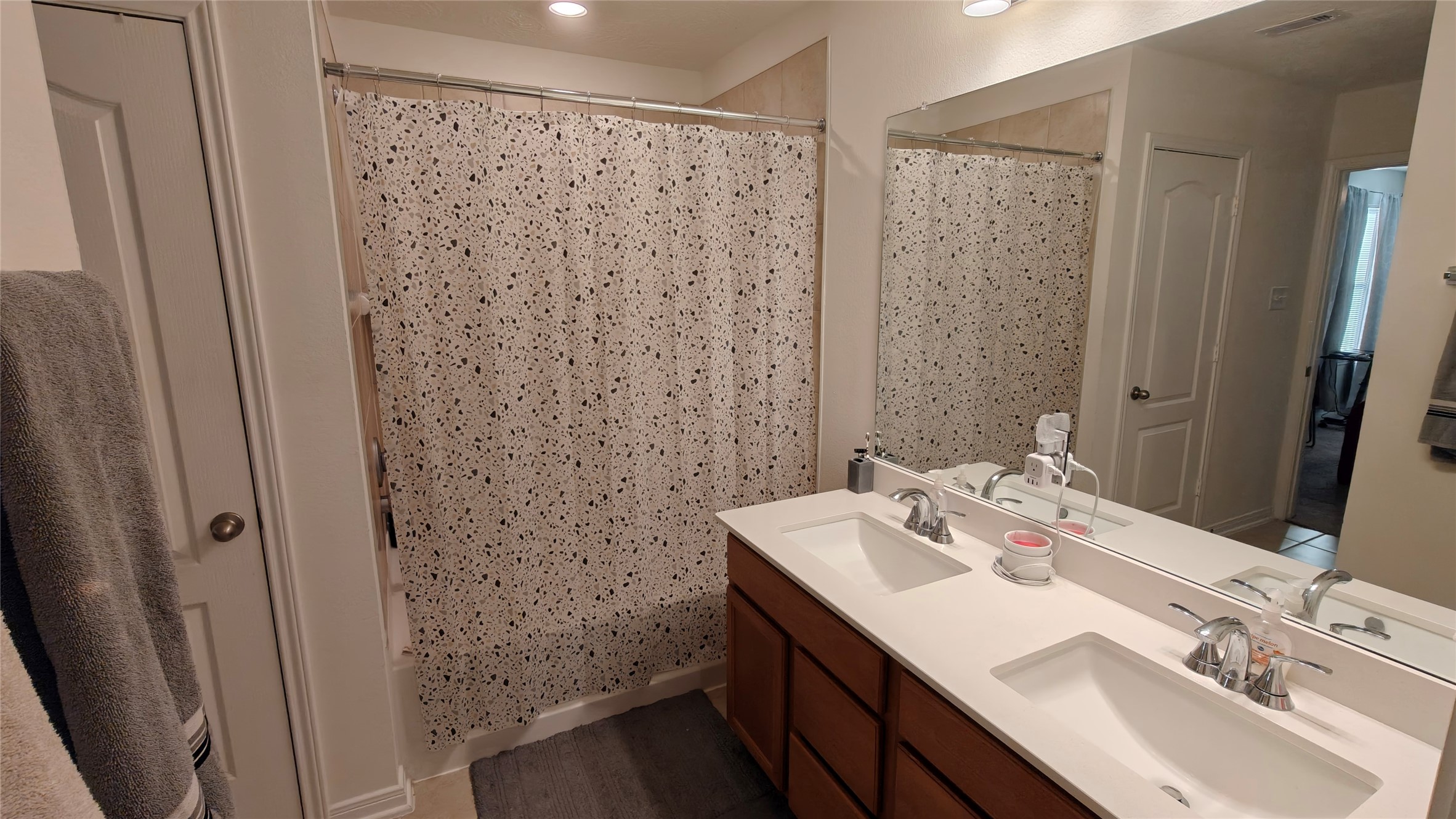12318 Seybold Cove Drive, Houston, TX 77044