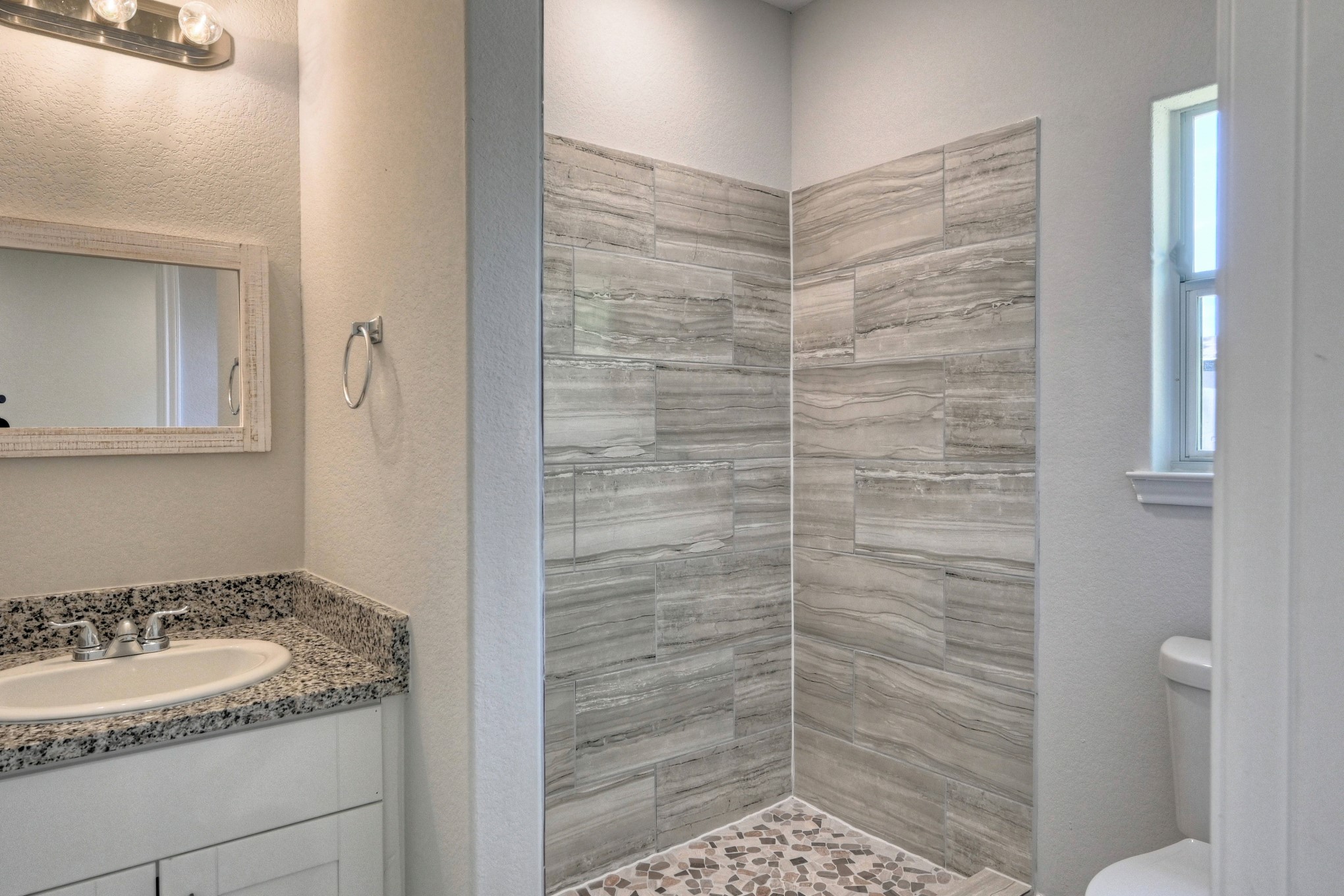 9822 ARBOR OAKS, Willis, TX 77318