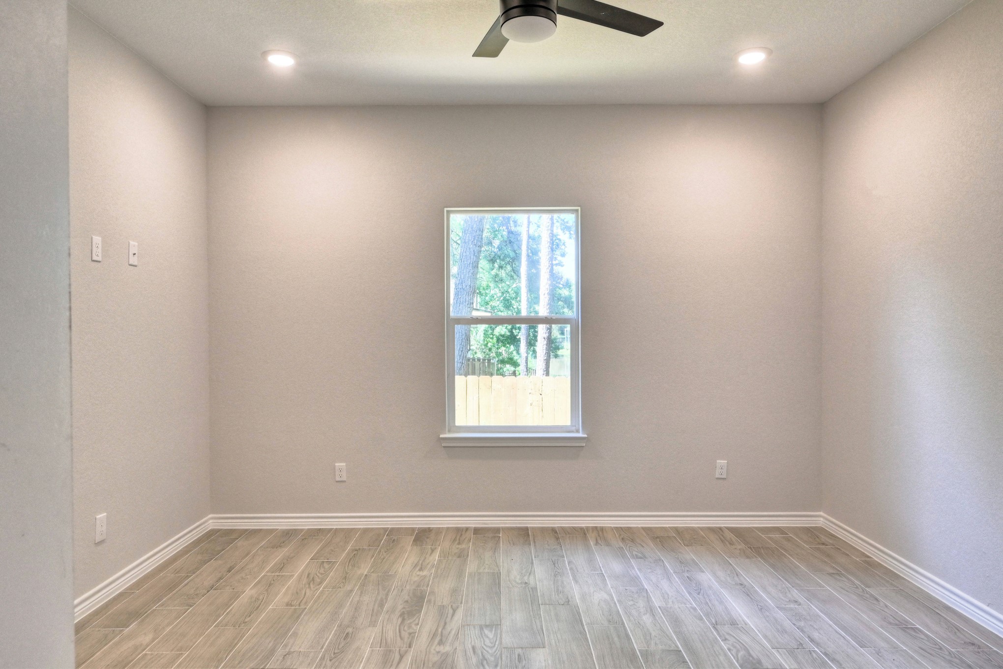 9822 ARBOR OAKS, Willis, TX 77318