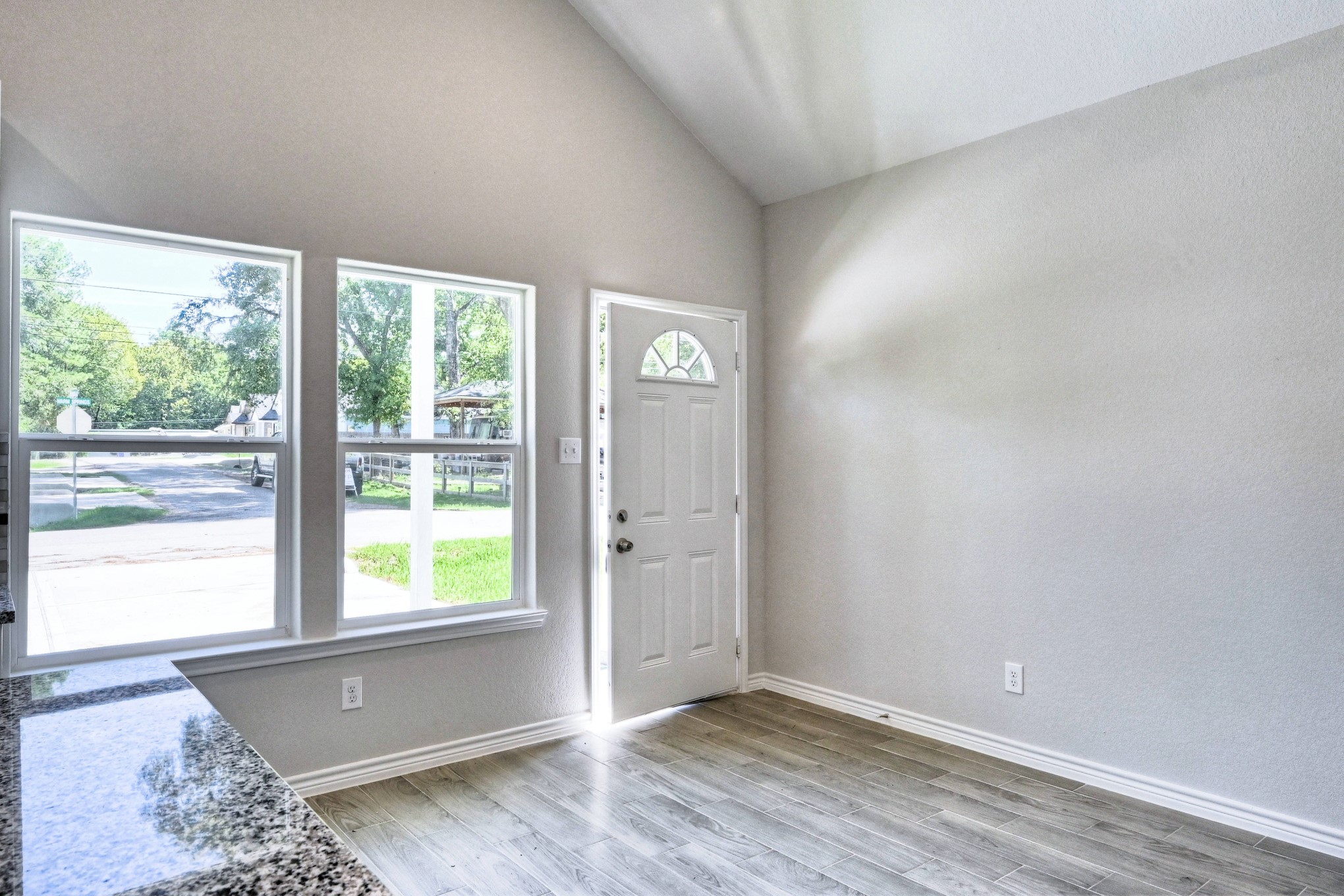 9822 ARBOR OAKS, Willis, TX 77318