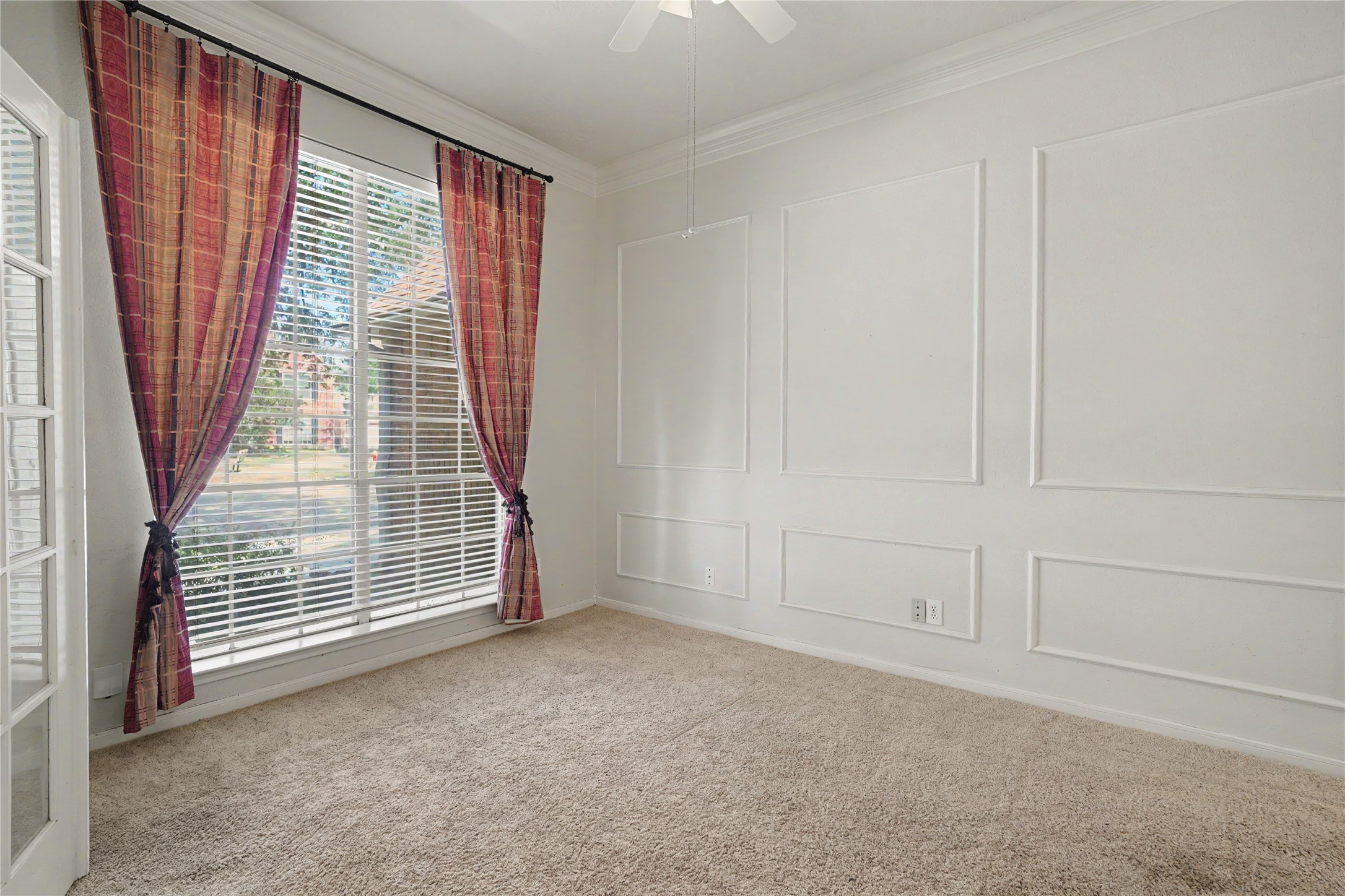 2502 Redbridge Court, Houston, TX 77059