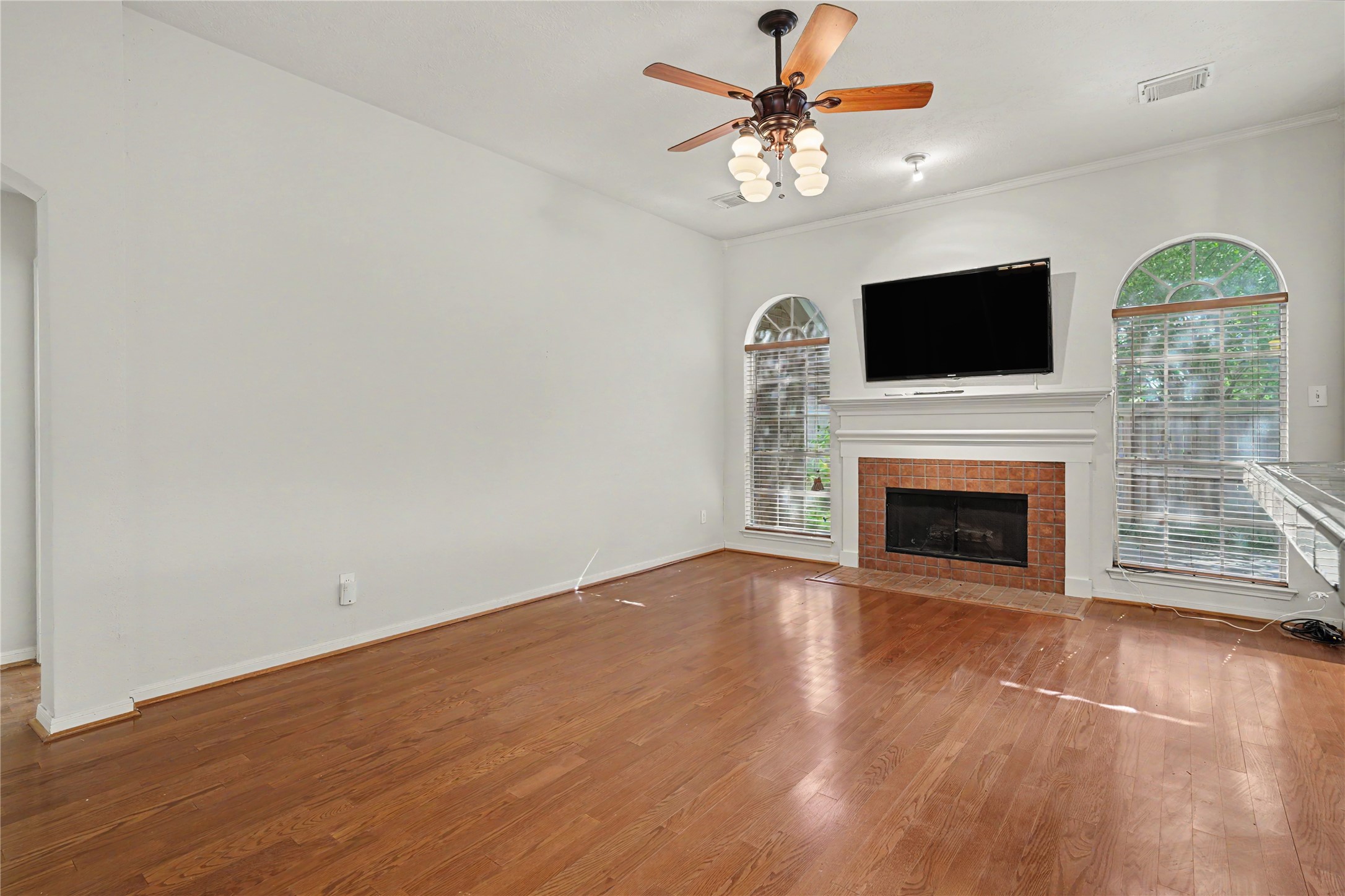 2502 Redbridge Court, Houston, TX 77059