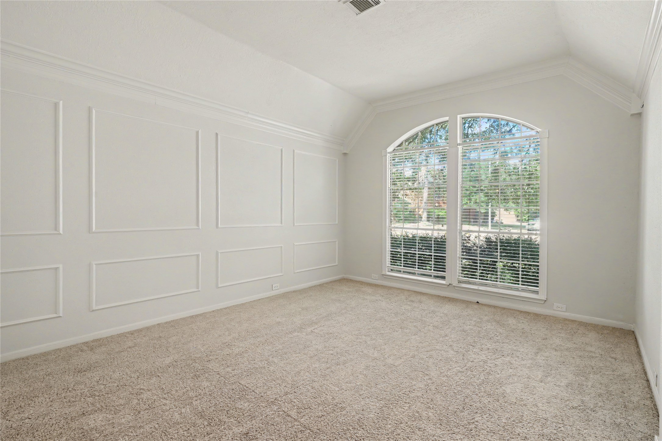 2502 Redbridge Court, Houston, TX 77059