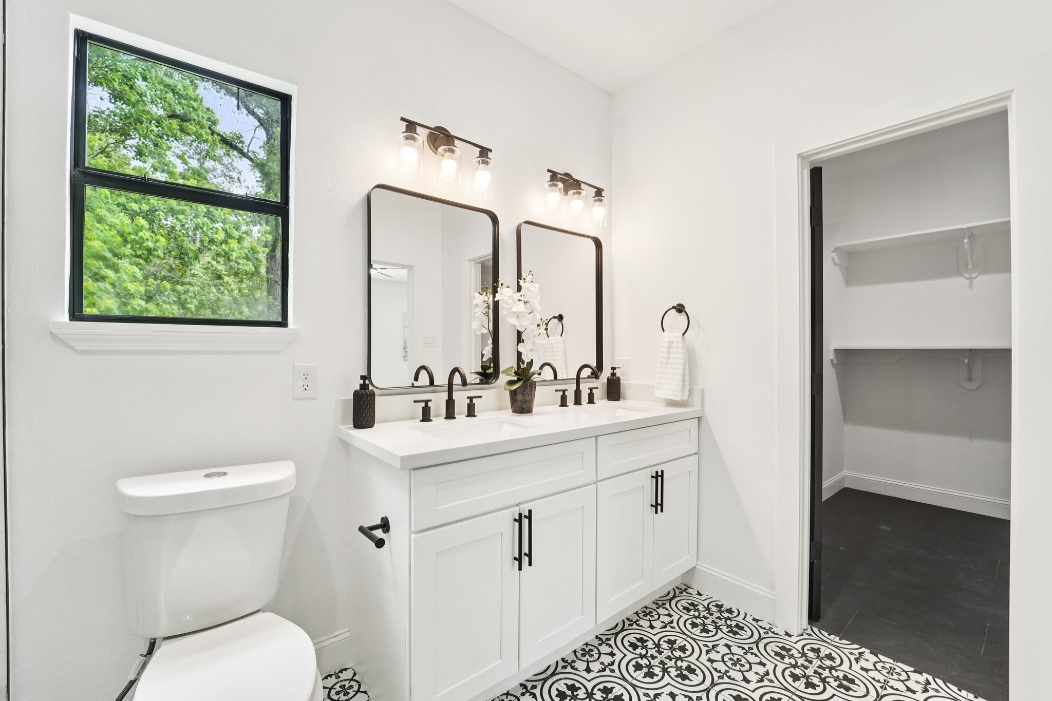 Designer Primary Bath 2 (Up) w/ Walk-In Closet