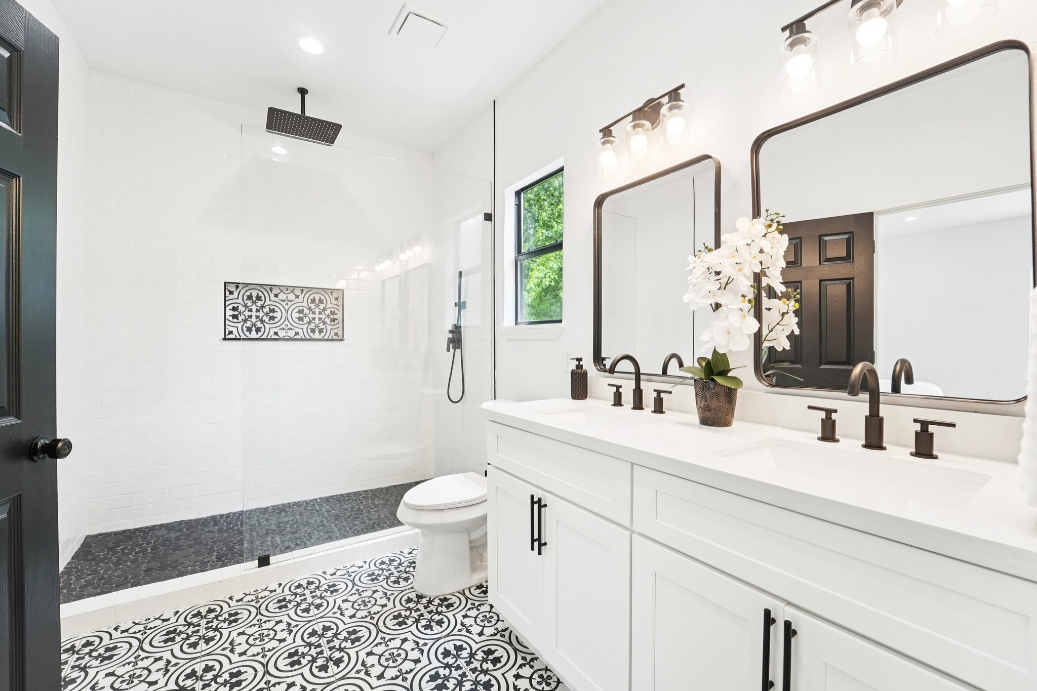 Designer Primary Bath 2 (Up) w/ European Rainshower