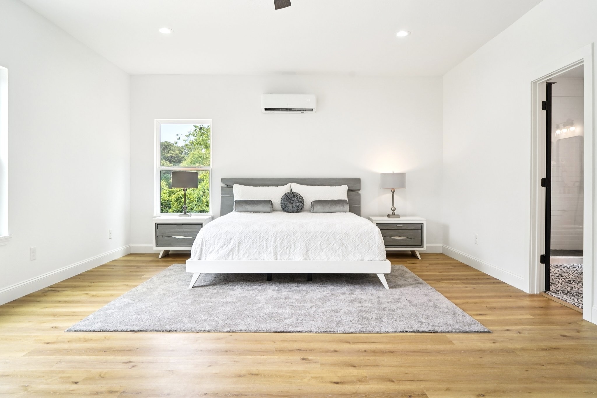 Primary Bedroom 2 (Up)