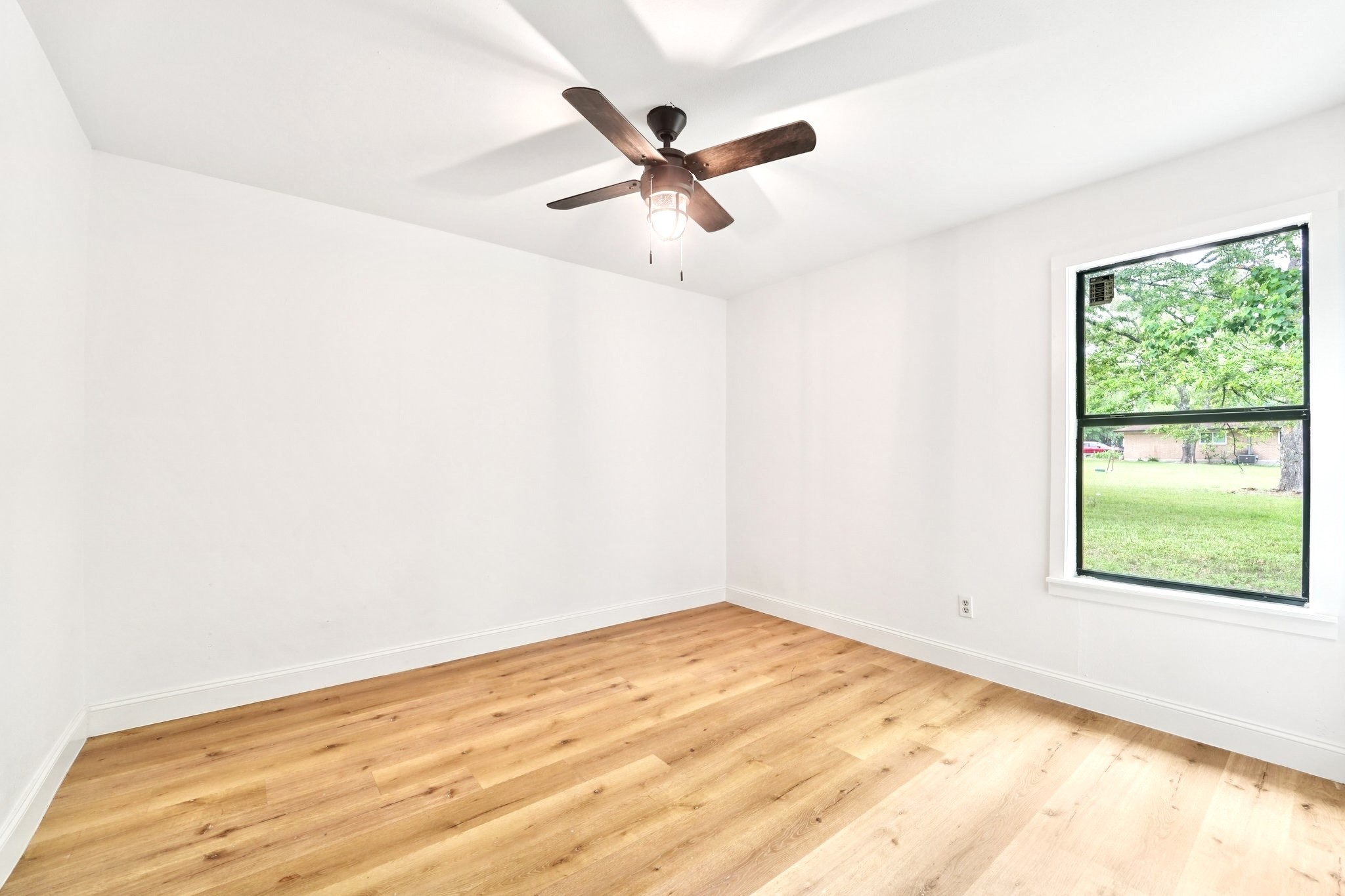 Bedroom 2 (Down)