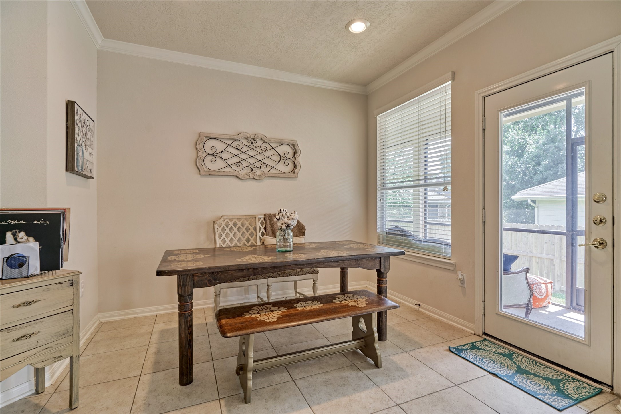 16 Marina Way, Montgomery, TX 77356