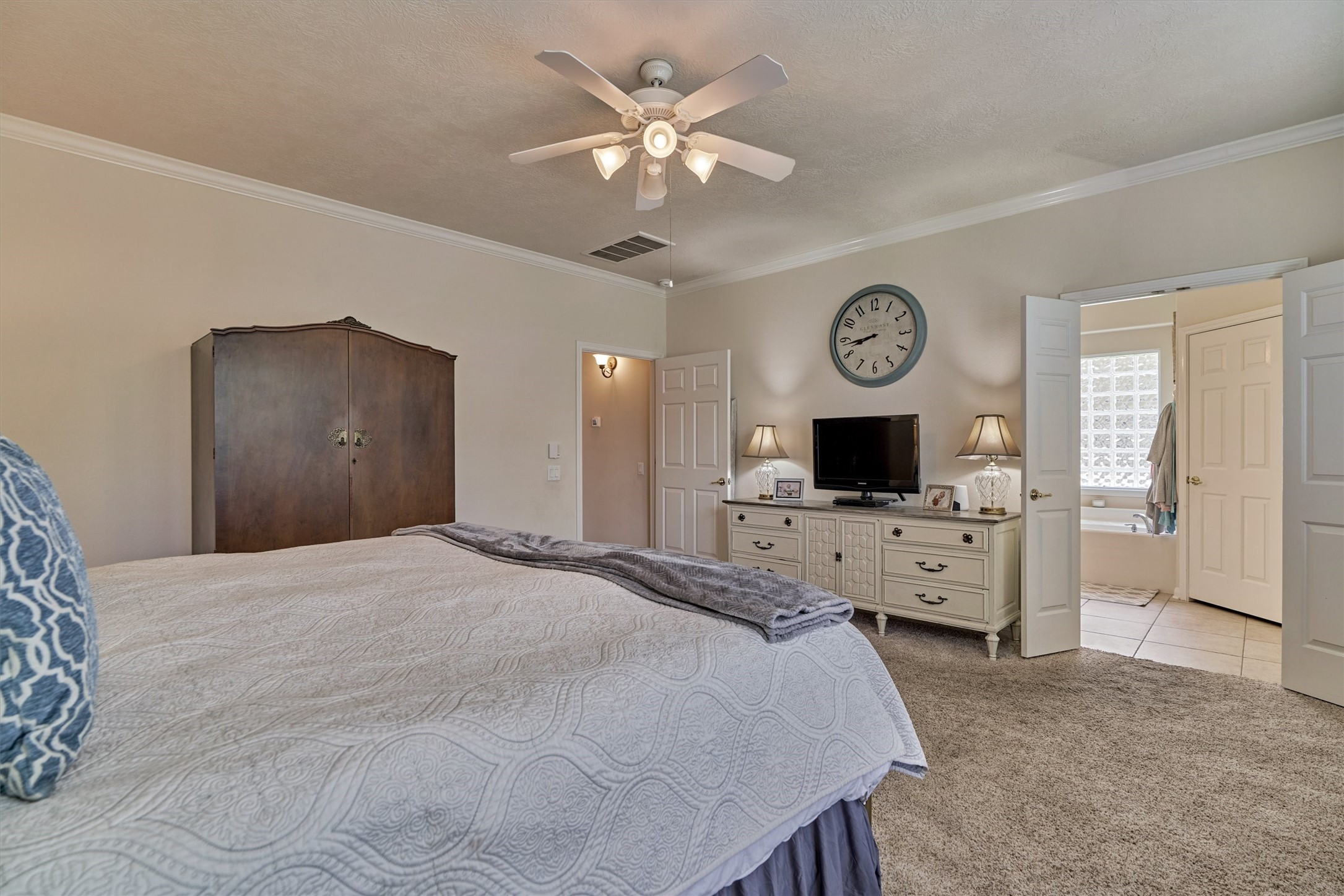 16 Marina Way, Montgomery, TX 77356