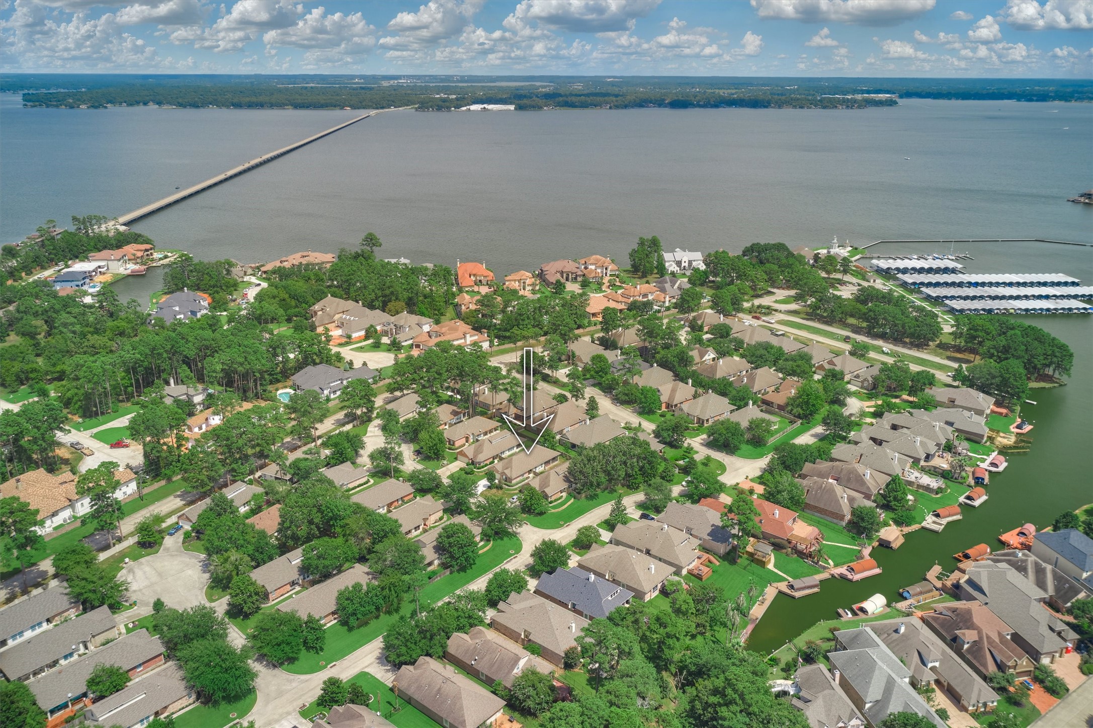16 Marina Way, Montgomery, TX 77356