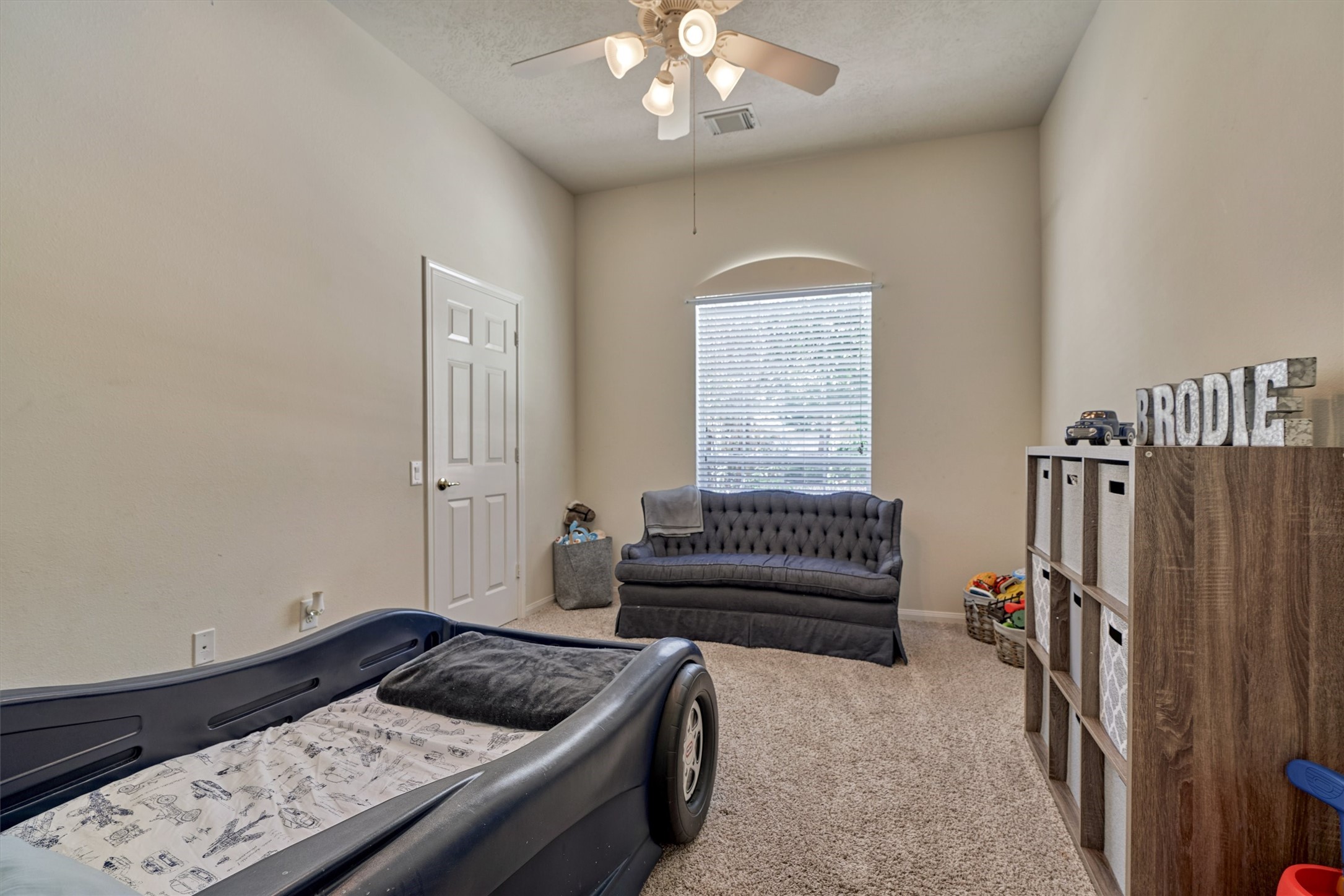 16 Marina Way, Montgomery, TX 77356