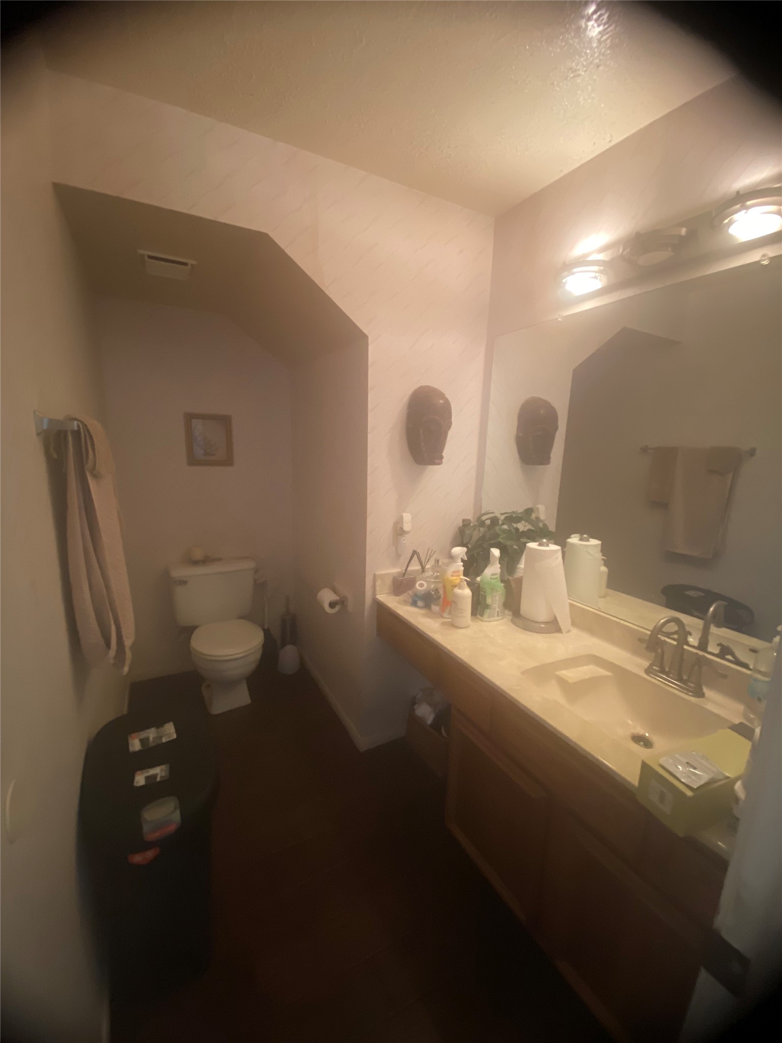 1/2 BATH