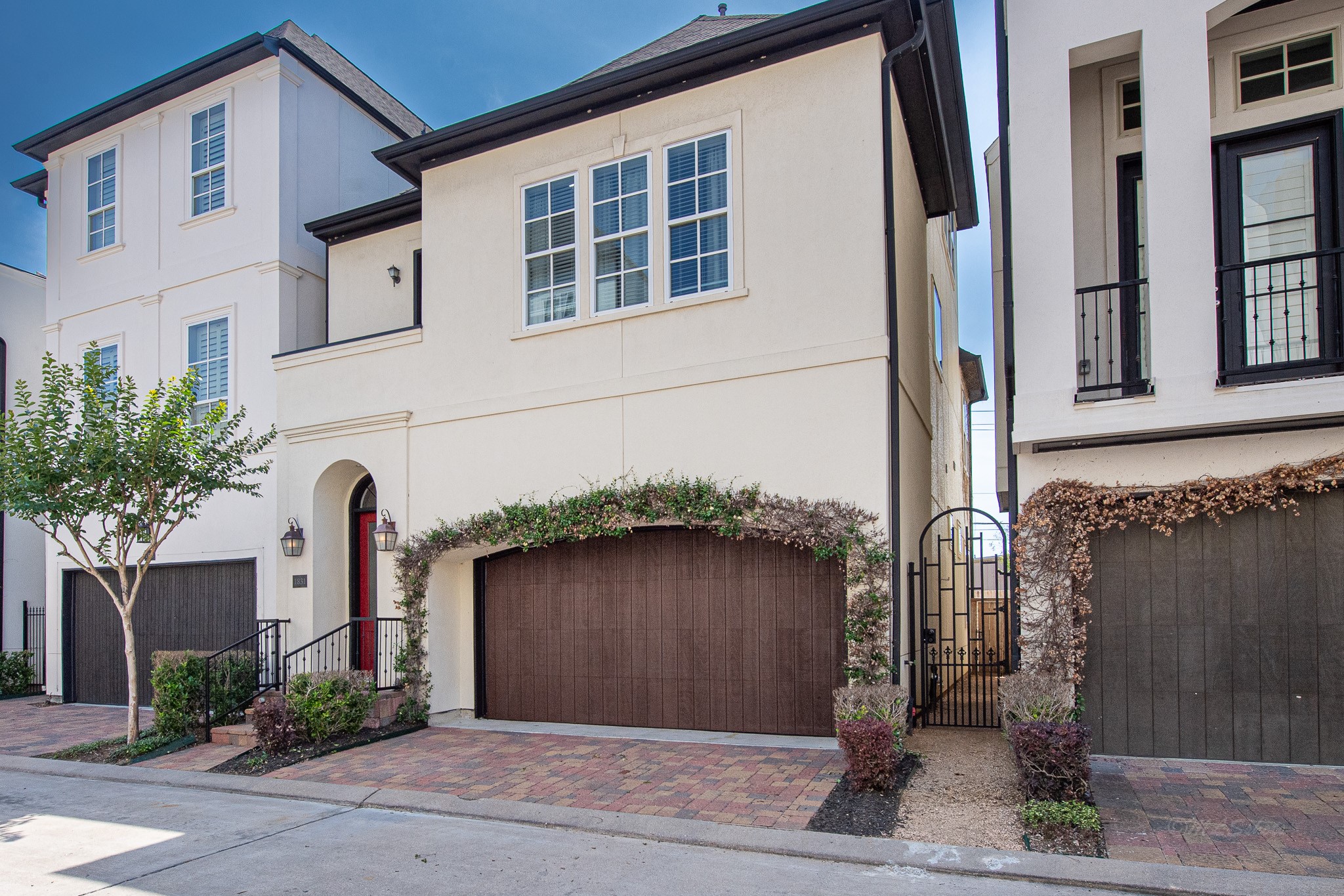 1831 Upland Lakes, Houston, TX 77043