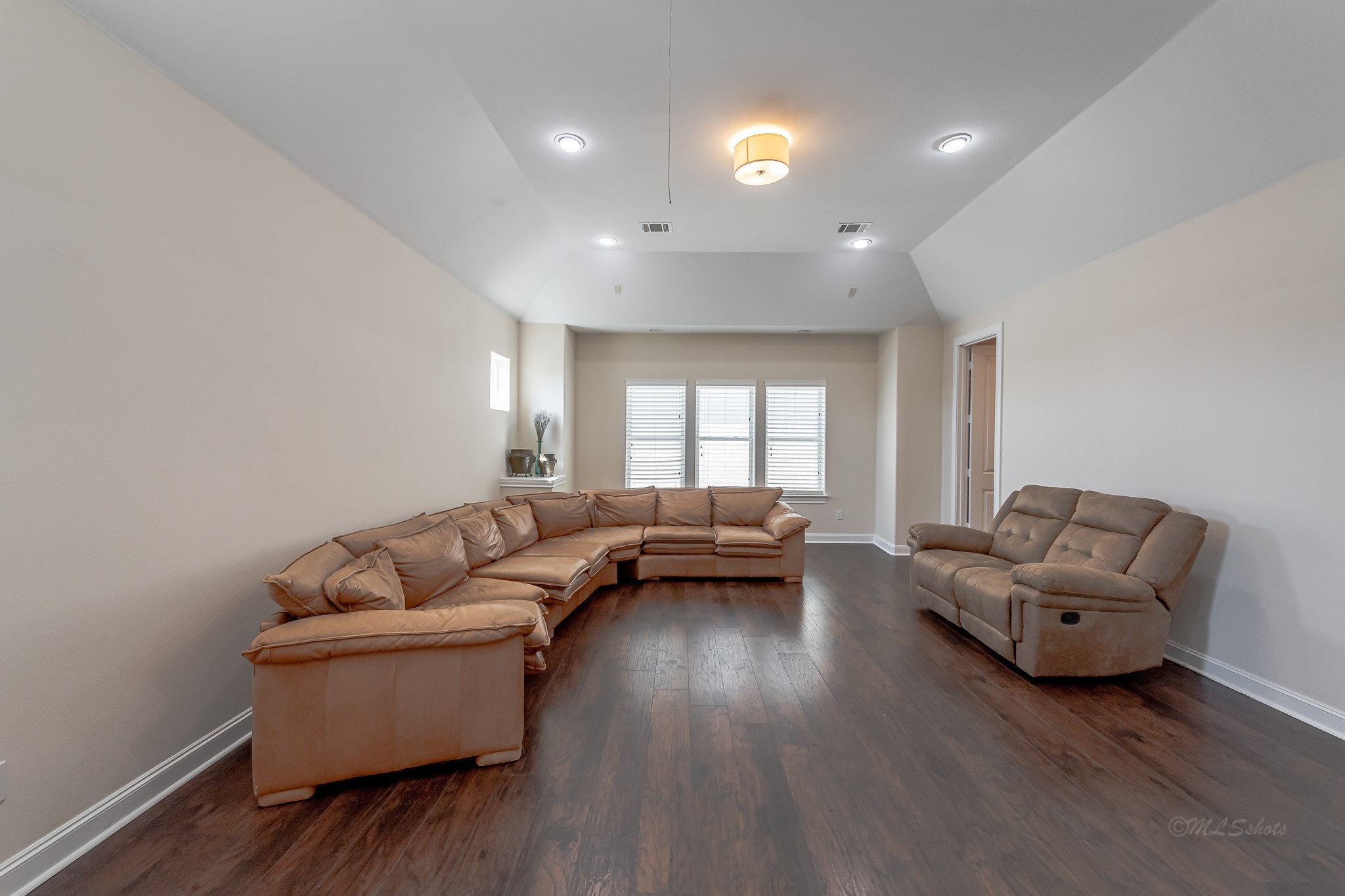 1831 Upland Lakes, Houston, TX 77043