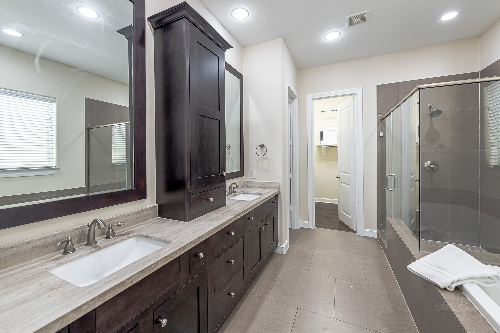 1831 Upland Lakes, Houston, TX 77043