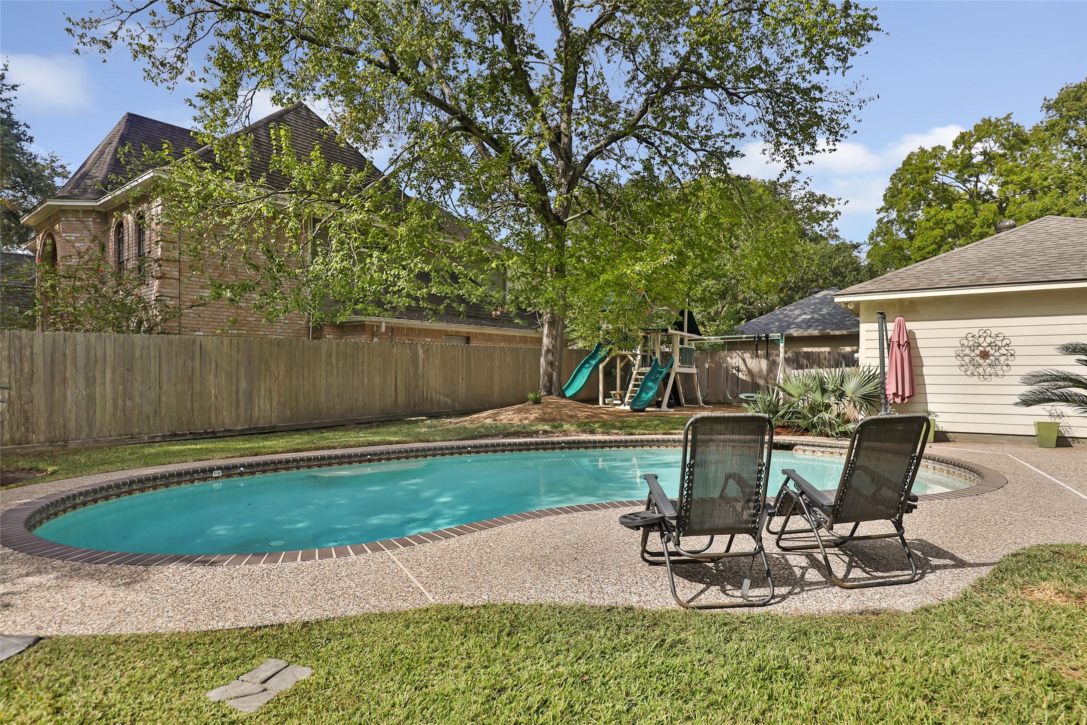 2403 Kings Lodge Drive, Houston, TX 77345