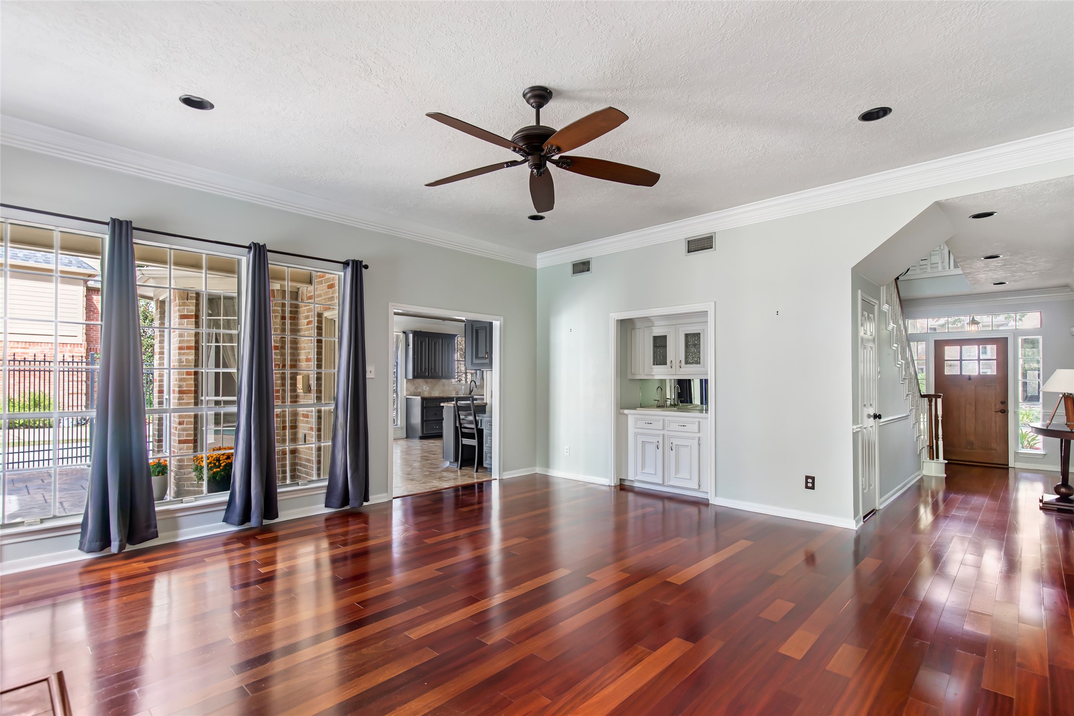 2403 Kings Lodge Drive, Houston, TX 77345