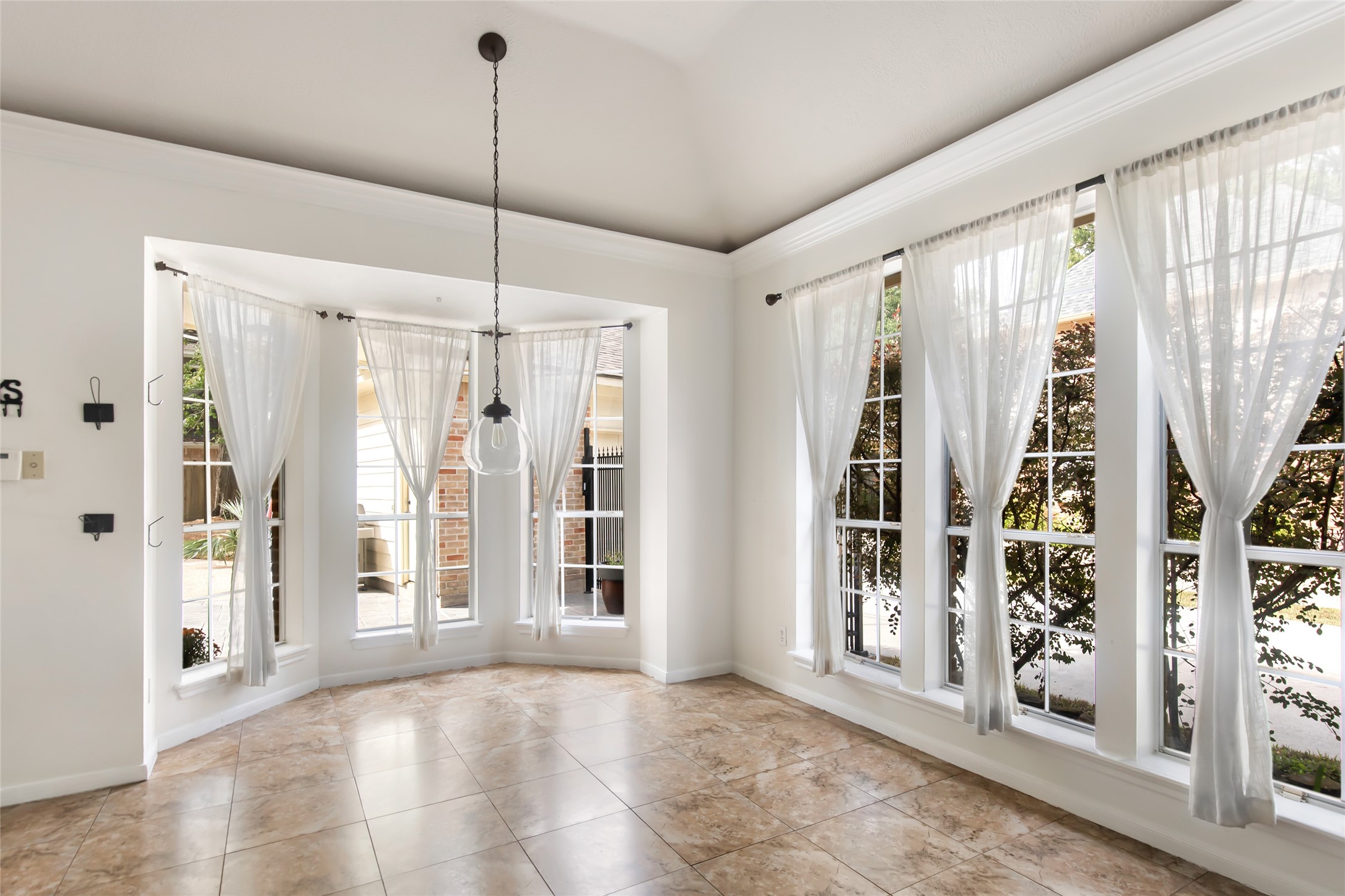 2403 Kings Lodge Drive, Houston, TX 77345