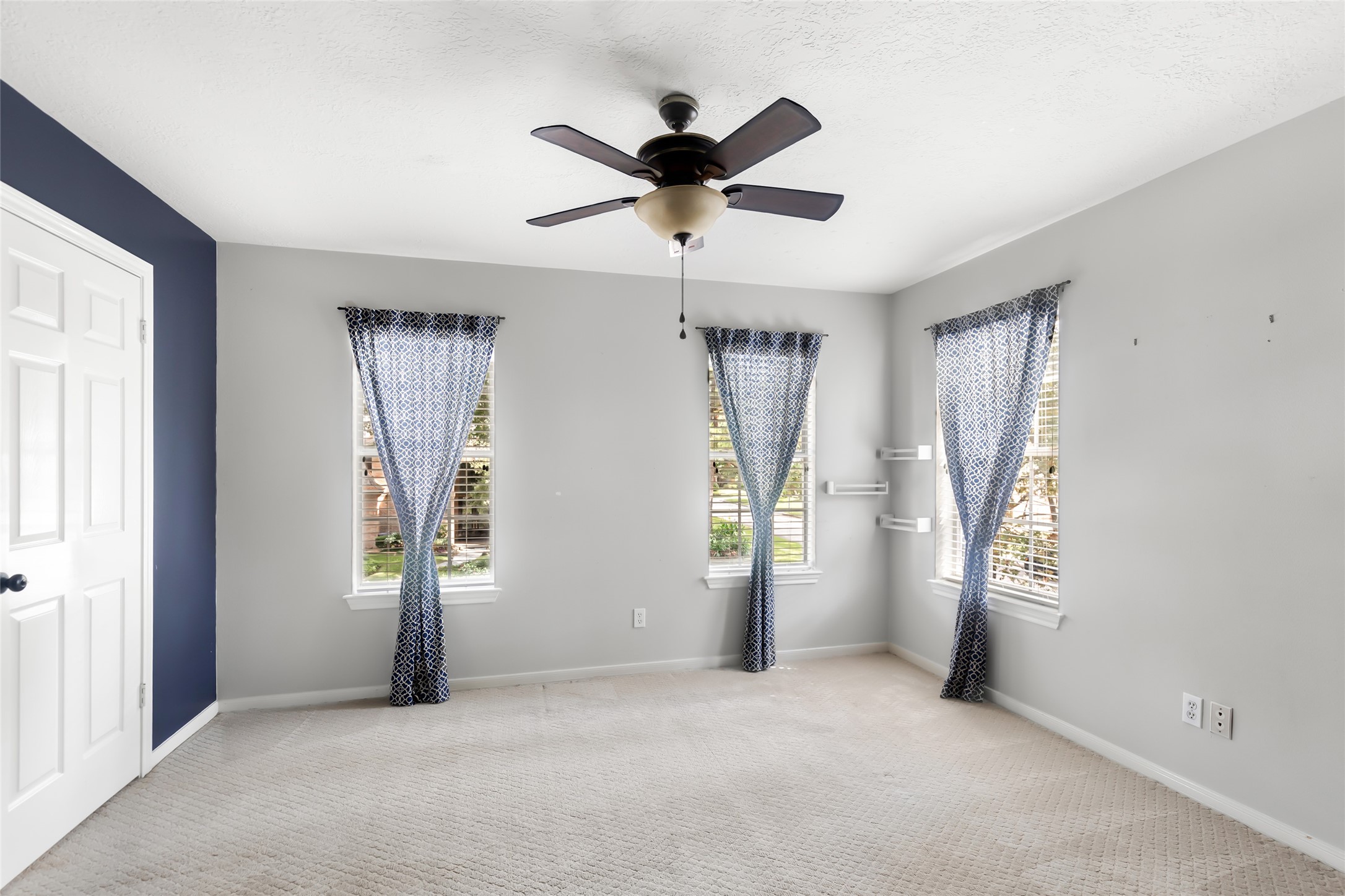 2403 Kings Lodge Drive, Houston, TX 77345