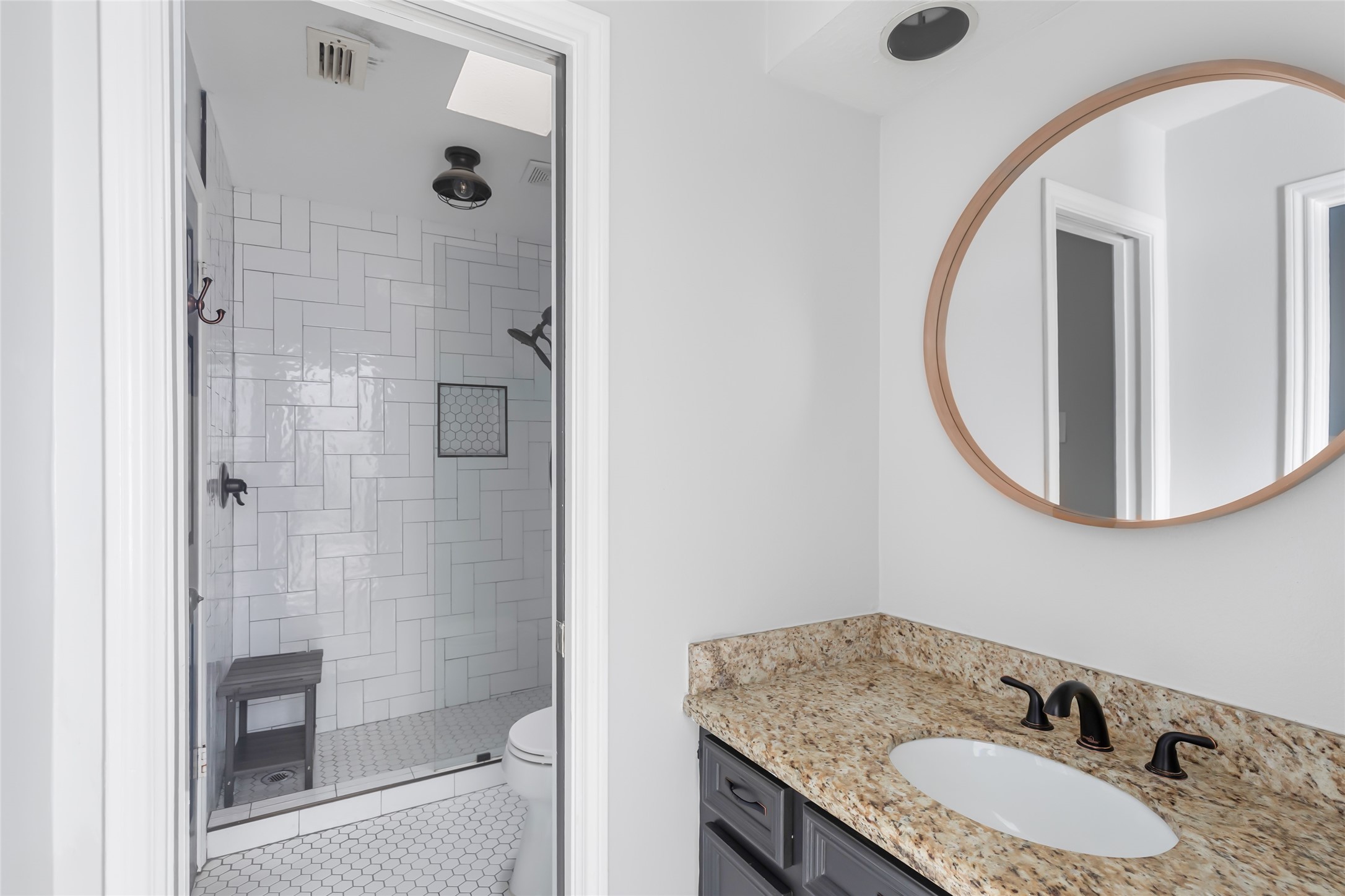 2403 Kings Lodge Drive, Houston, TX 77345