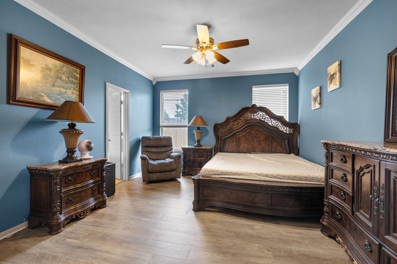 12610 Redbud Villa Lane, Houston, TX 77086
