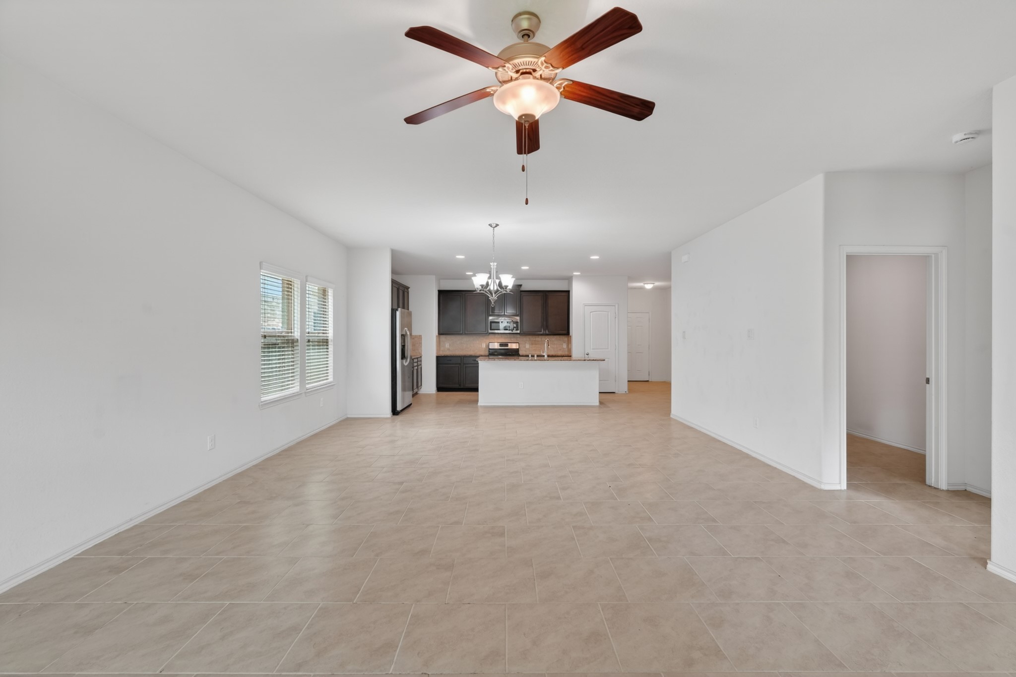 138 Meadow Grove Drive, Conroe, TX 77384
