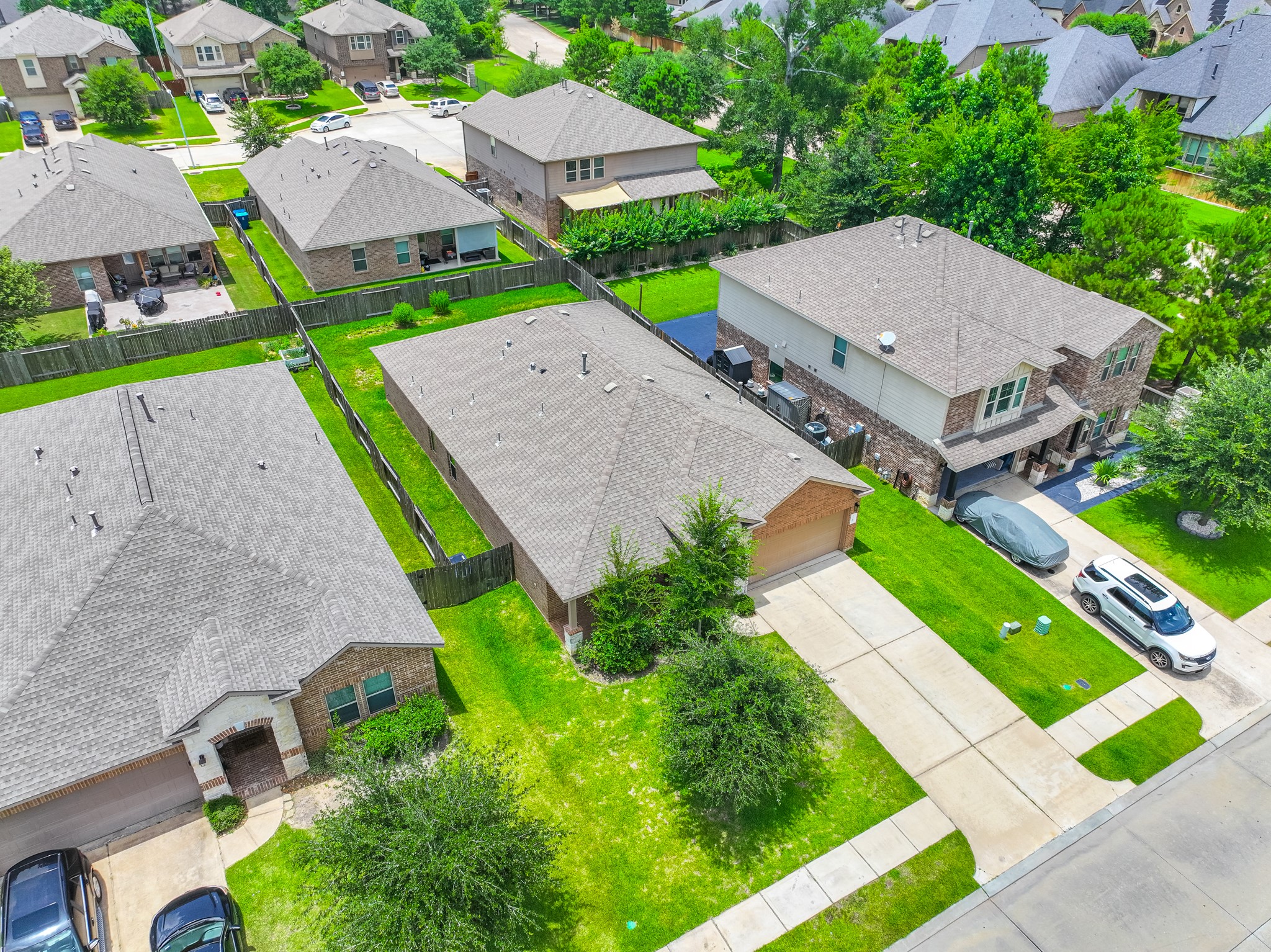 138 Meadow Grove Drive, Conroe, TX 77384