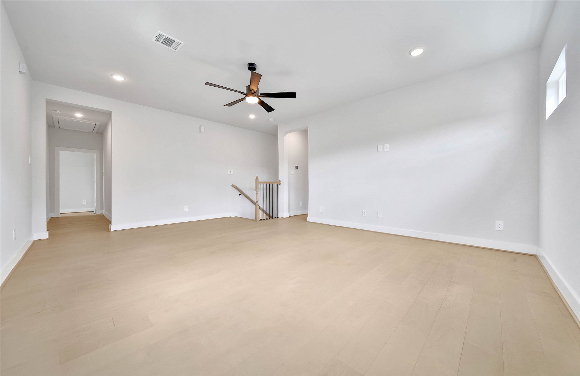 2107 Coach Street, Conroe, TX 77384