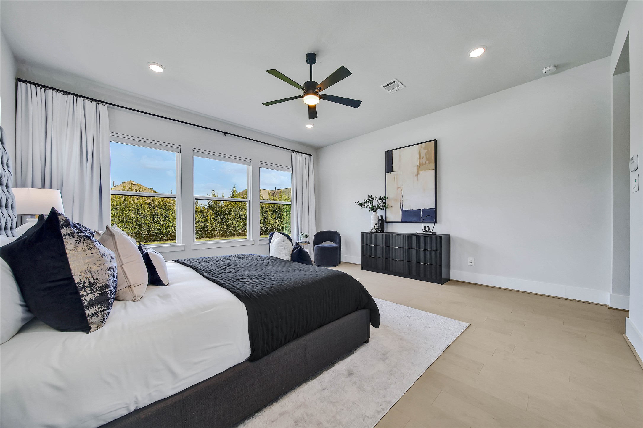 2107 Coach Street, Conroe, TX 77384