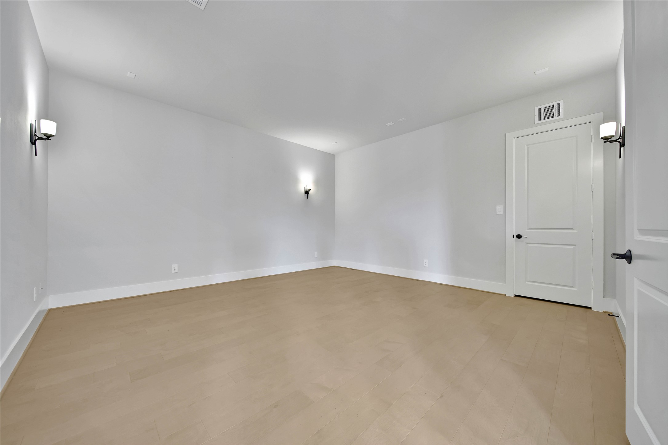 2107 Coach Street, Conroe, TX 77384