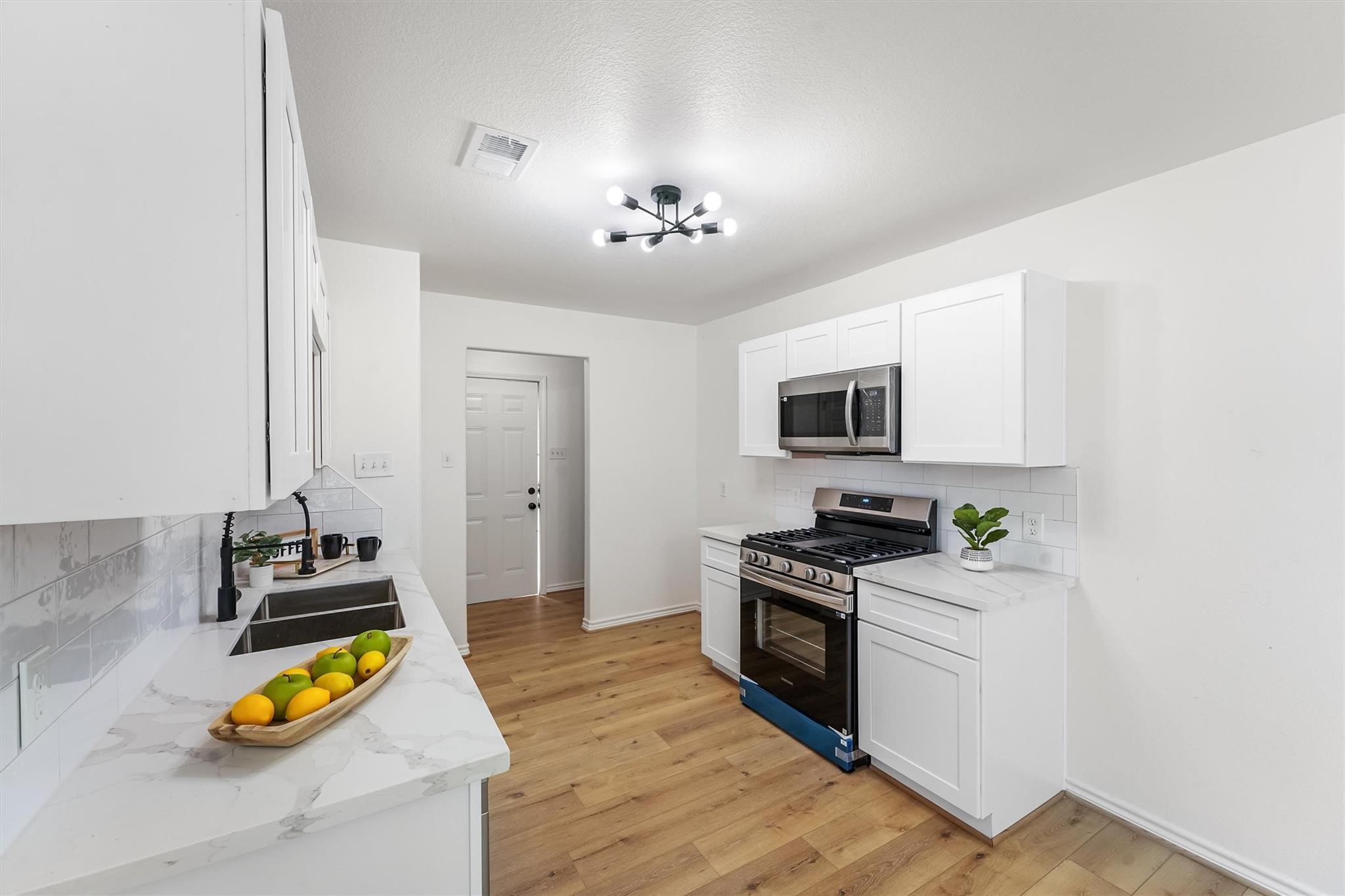 6735 Haven Forest Lane, Richmond, TX 77469
