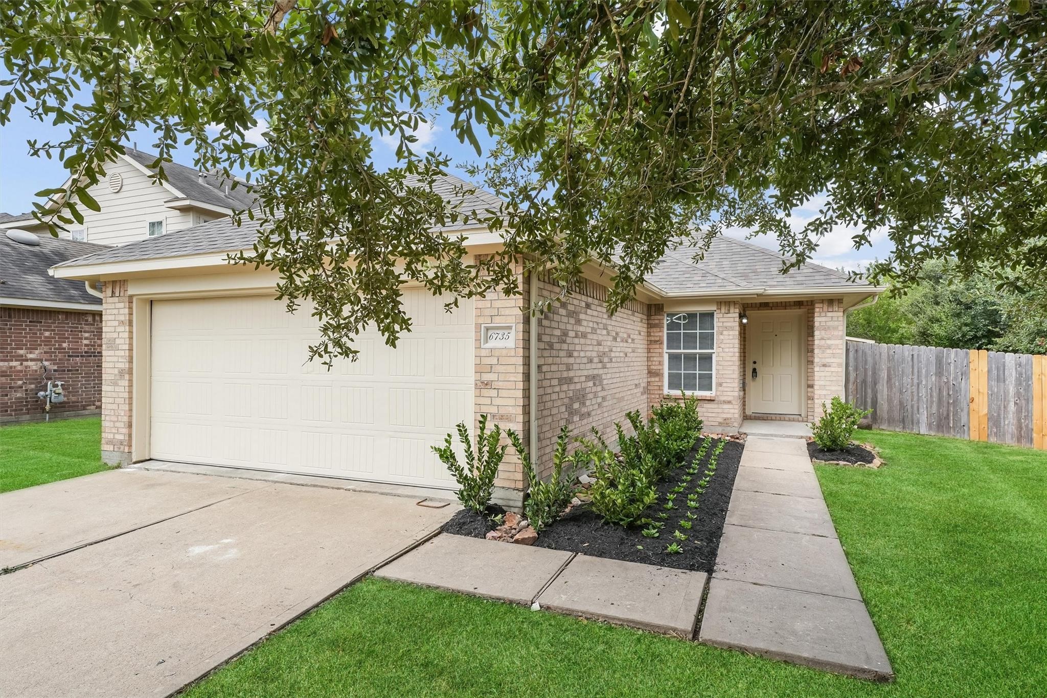 6735 Haven Forest Lane, Richmond, TX 77469