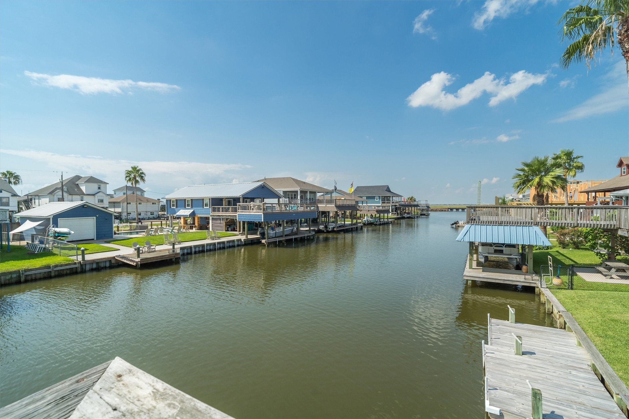 Just moments from the boating exit, this property offers quick access to Galveston Bayperfect for fishing, tubing, or cruising the open water. Enjoy the ultimate waterfront lifestyle with adventure right at your doorstep