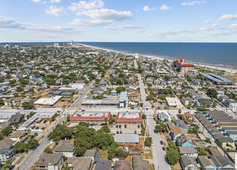 2320 Avenue O 1/2, Galveston, TX 77550