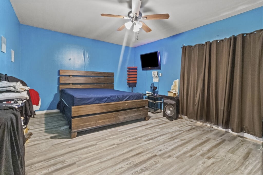 2320 Avenue O 1/2, Galveston, TX 77550