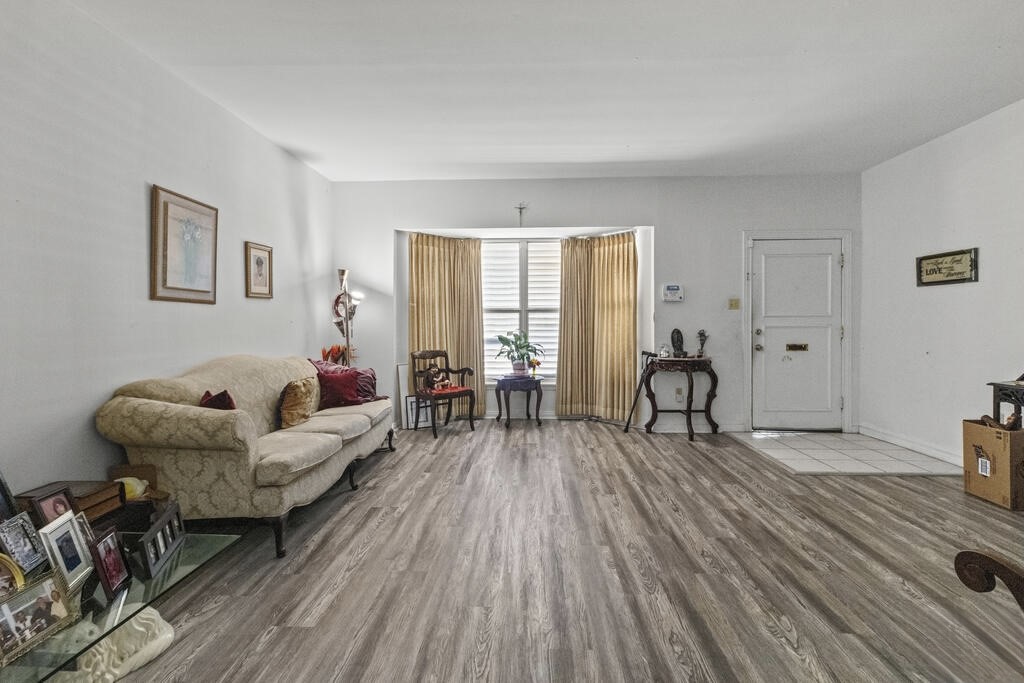 2320 Avenue O 1/2, Galveston, TX 77550